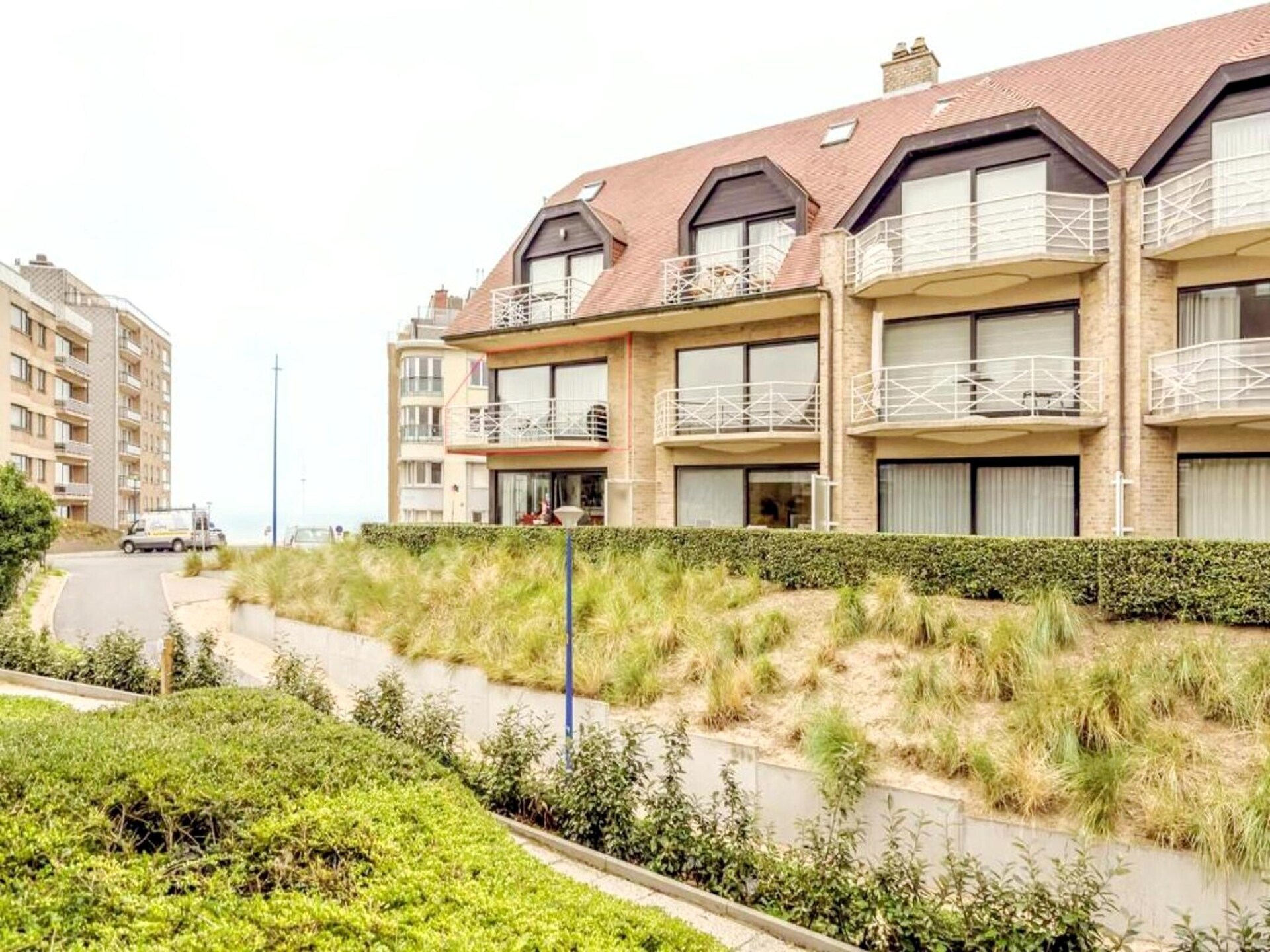 SUN BEACH I: Zonovergoten appartement aan de zeewering met zeezicht - foto 13