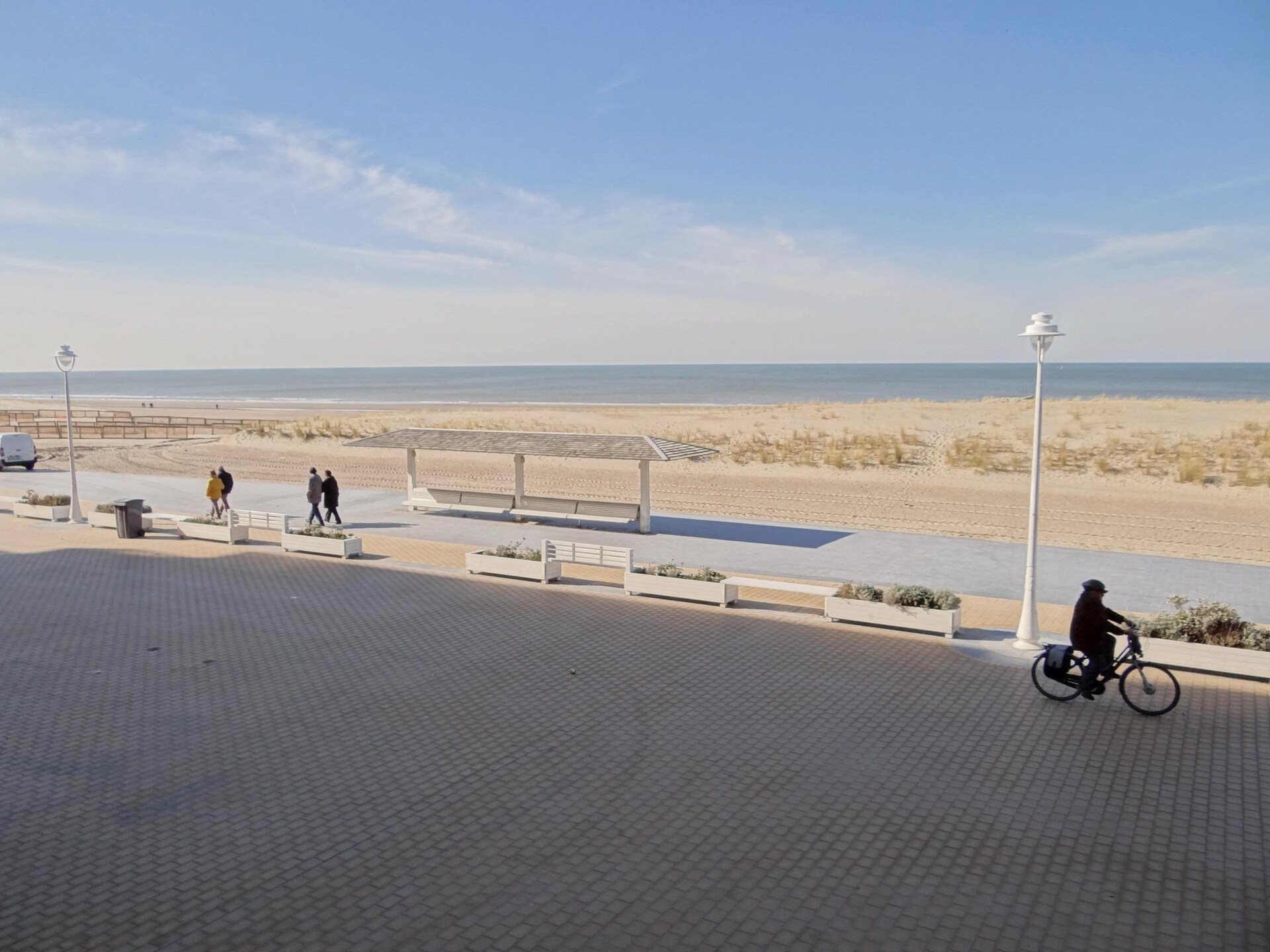 Appartement met panoramisch zeezicht op de zeewering van Nieuwpoort - foto 21