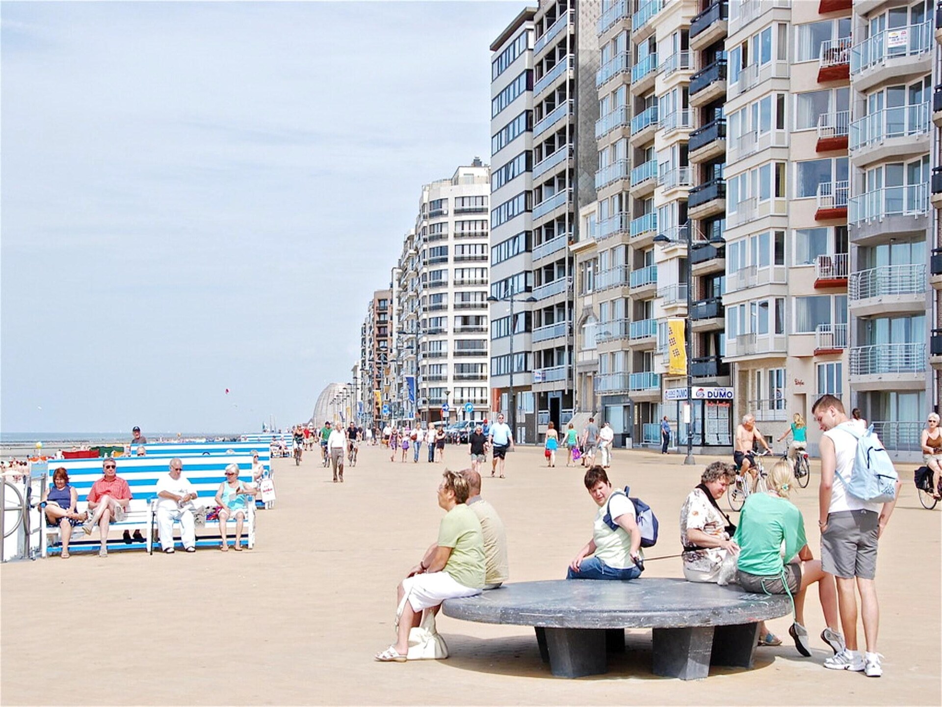 Appartement met panoramisch zeezicht op de zeewering van Nieuwpoort - foto 23