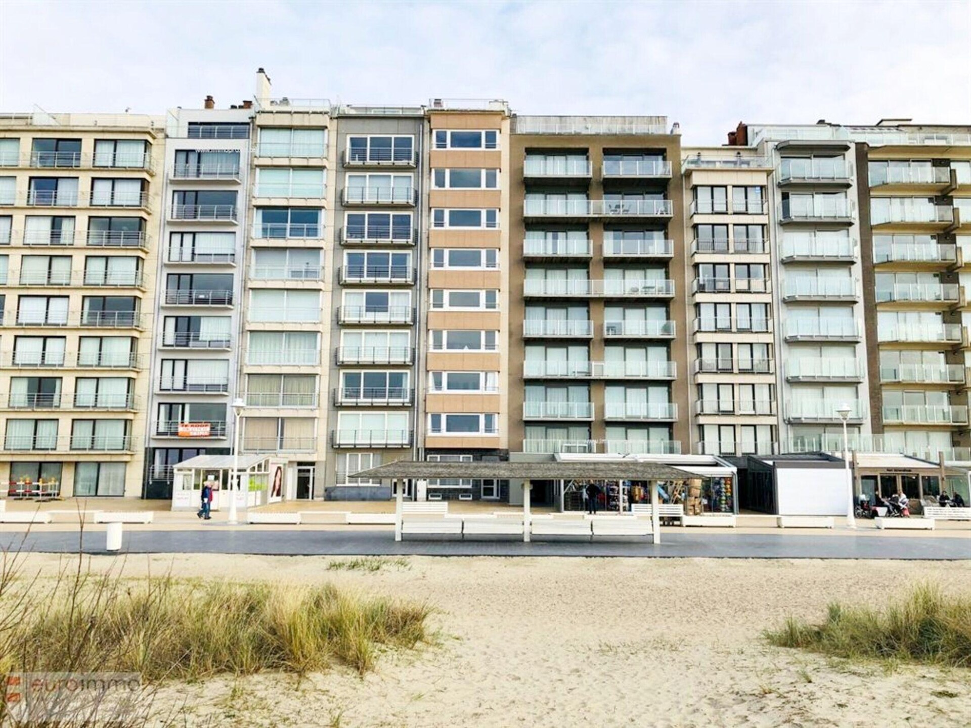 Appartement met panoramisch zeezicht op de zeewering van Nieuwpoort - foto 19