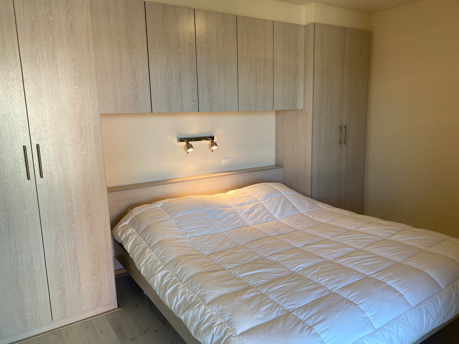 Zonnig hoekappartement met terras in hartje Nieuwpoort, vlakbij strand - foto 4