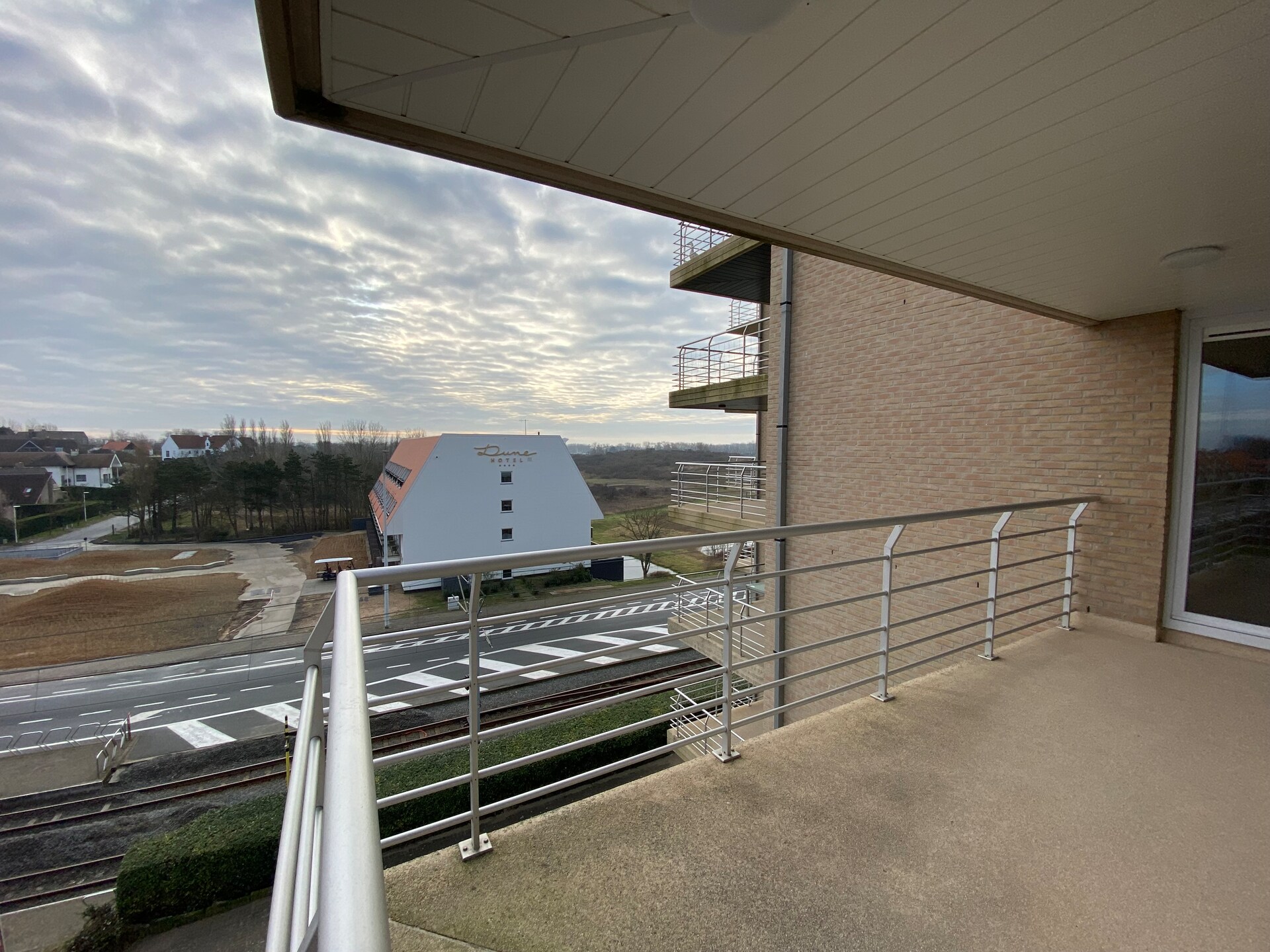 Zonnig hoekappartement met terras in hartje Nieuwpoort, vlakbij strand - foto 11