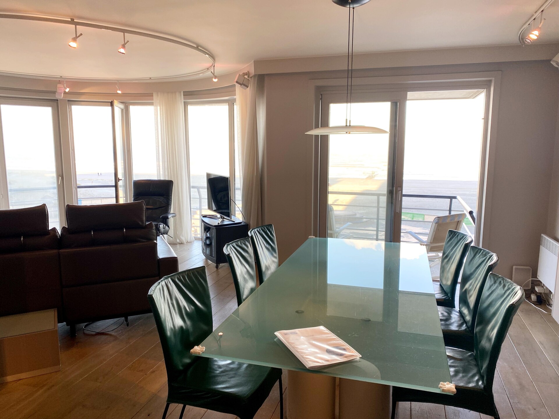Licht appartement voor 6 personen in Nieuwpoort, 100m² - foto 2
