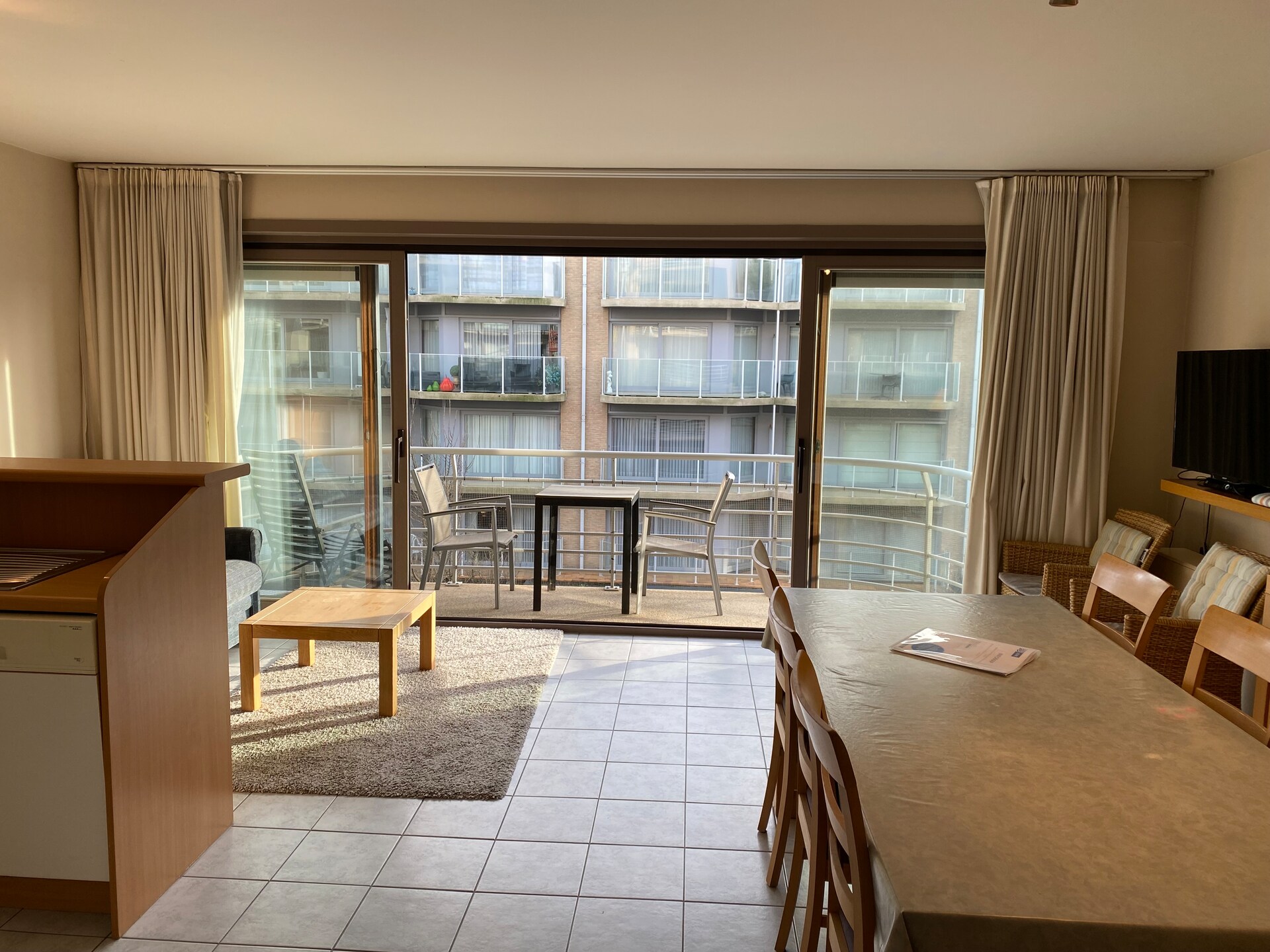 Zonnig appartement met terras in hartje Nieuwpoort, vlakbij strand - foto 8