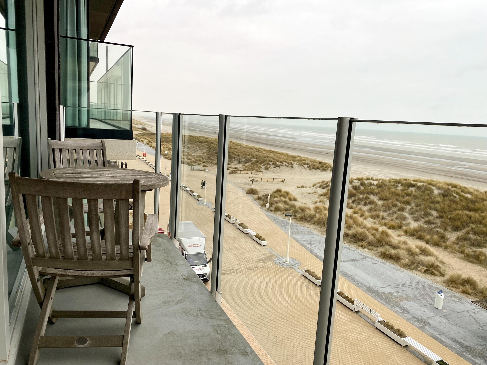 Ruim zeezichtappartement aan de kust van Nieuwpoort met 2 slaapkamers - foto 5