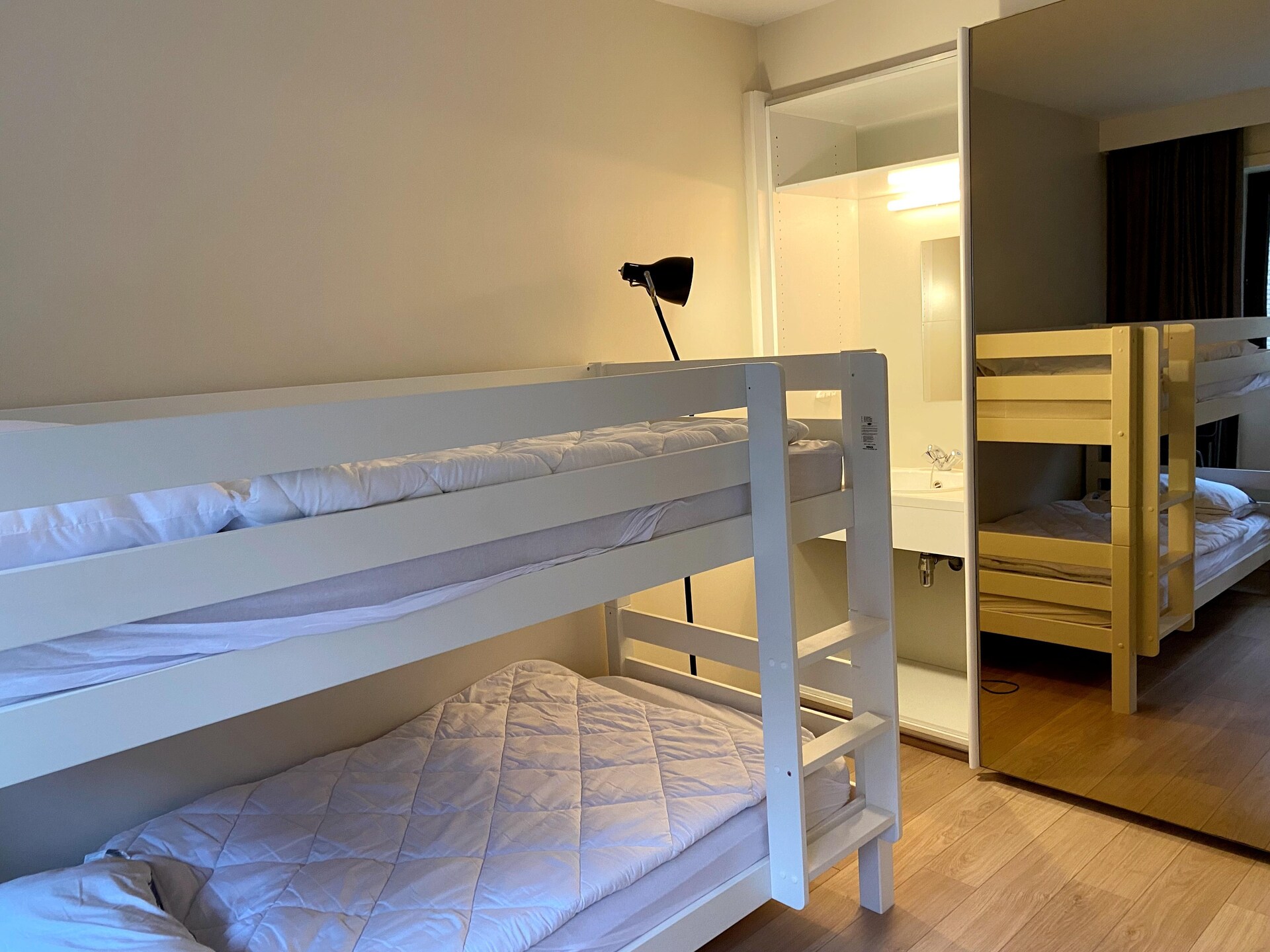 Ruim zeezichtappartement aan de kust van Nieuwpoort met 2 slaapkamers - foto 17