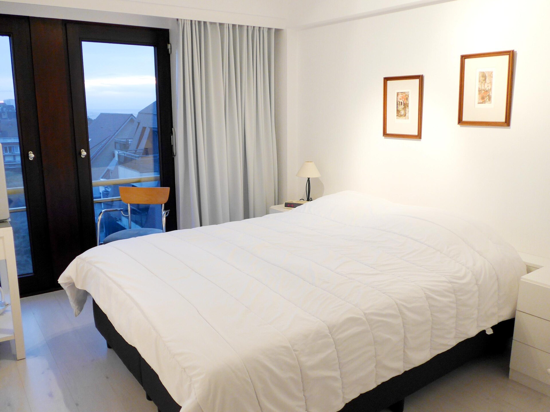 Luxe hoekappartement met zeezicht en golfbaan in Nieuwpoort - foto 14