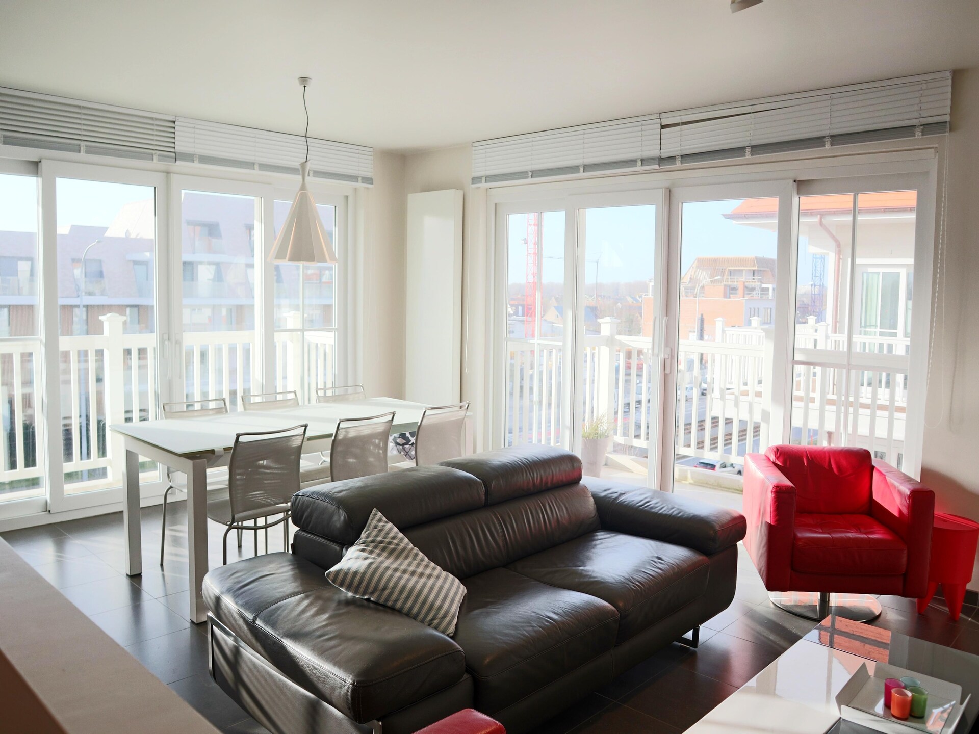 Hoekappartement met 2 slaapkamers in hartje Nieuwpoort - foto 1