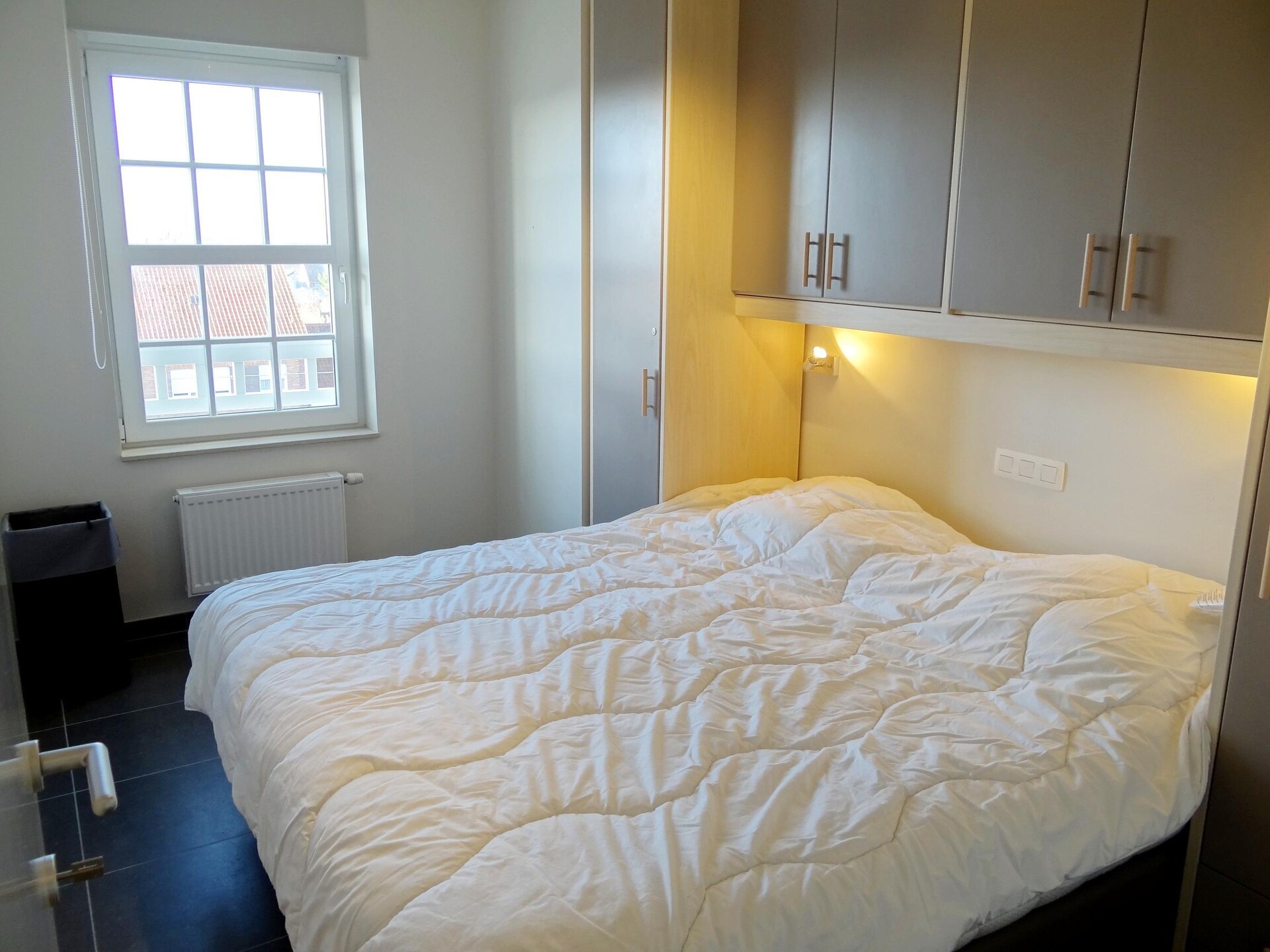 Hoekappartement met 2 slaapkamers in hartje Nieuwpoort - foto 3