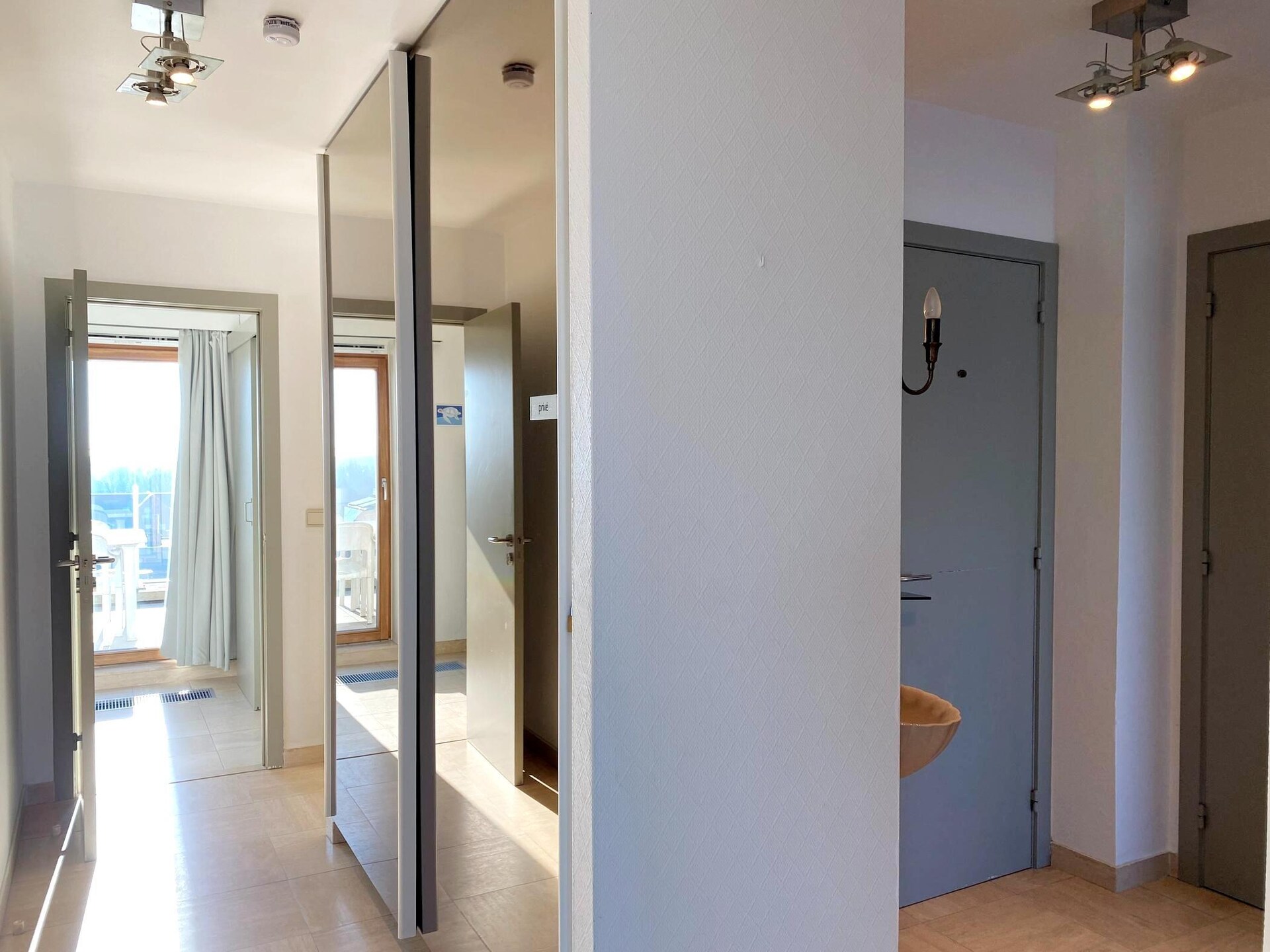 6-persoons zolderappartement met zeezicht op de Nieuwpoortse zeewering - foto 16