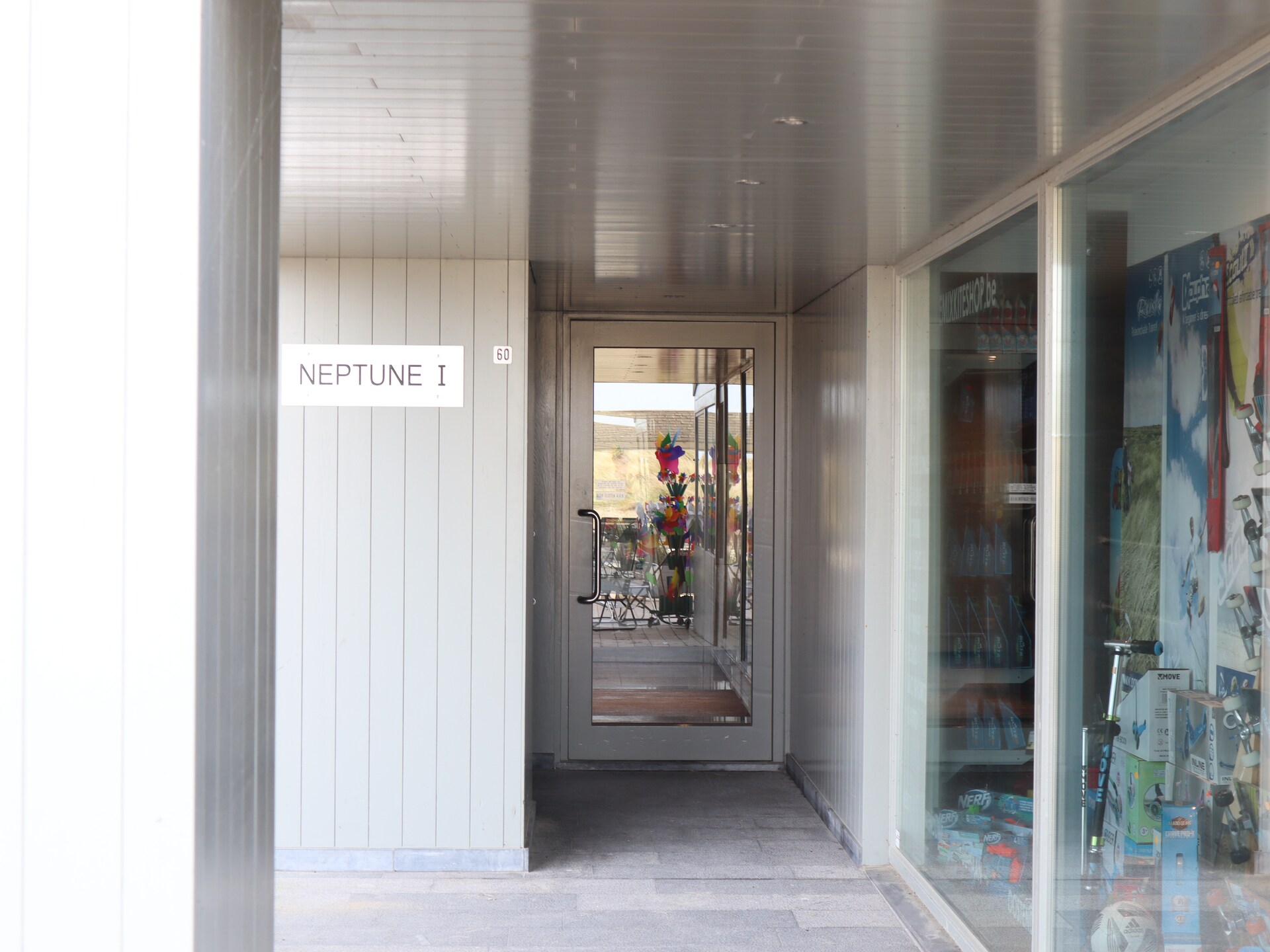 Licht appartement met zeezicht en terras aan de zeedijk van Nieuwpoort - foto 15