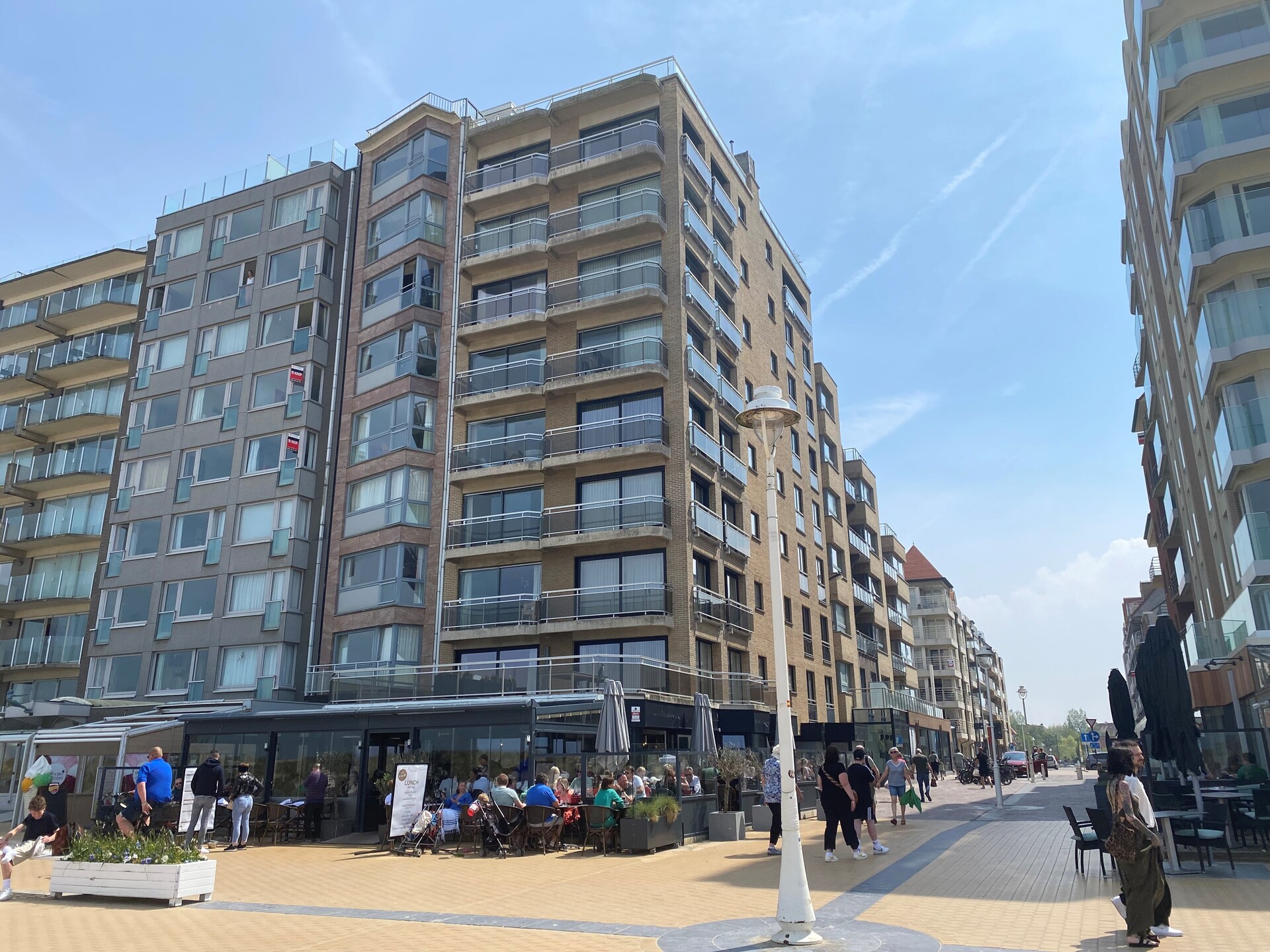 ZEEMEERMIN 502: Stijlvol appartement met zeezicht aan de Nieuwpoortse dijk - foto 6
