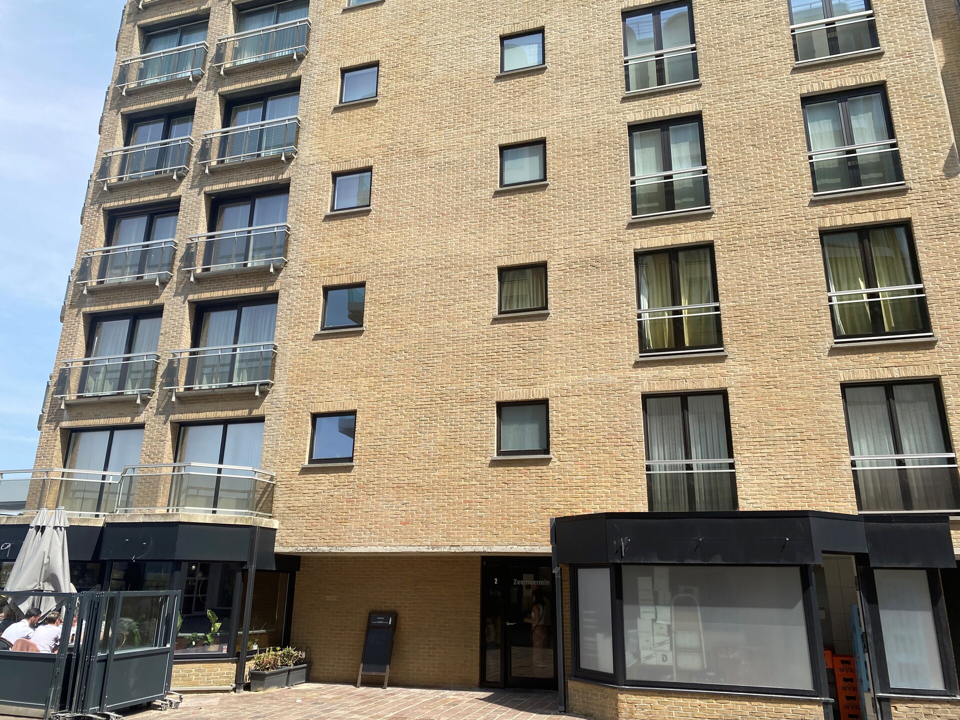 ZEEMEERMIN 502: Stijlvol appartement met zeezicht aan de Nieuwpoortse dijk - foto 10