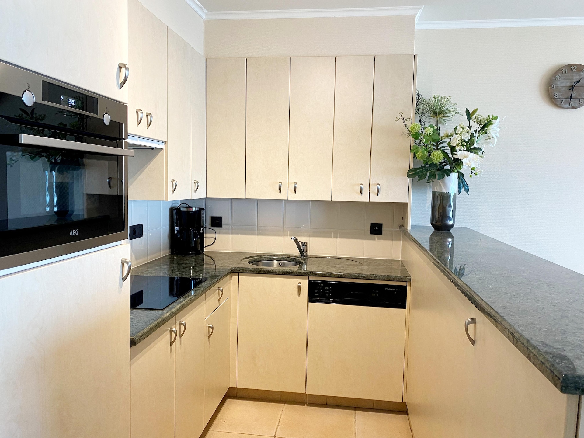 4-persoons appartement met zeezicht aan de zeewering van Nieuwpoort - foto 2