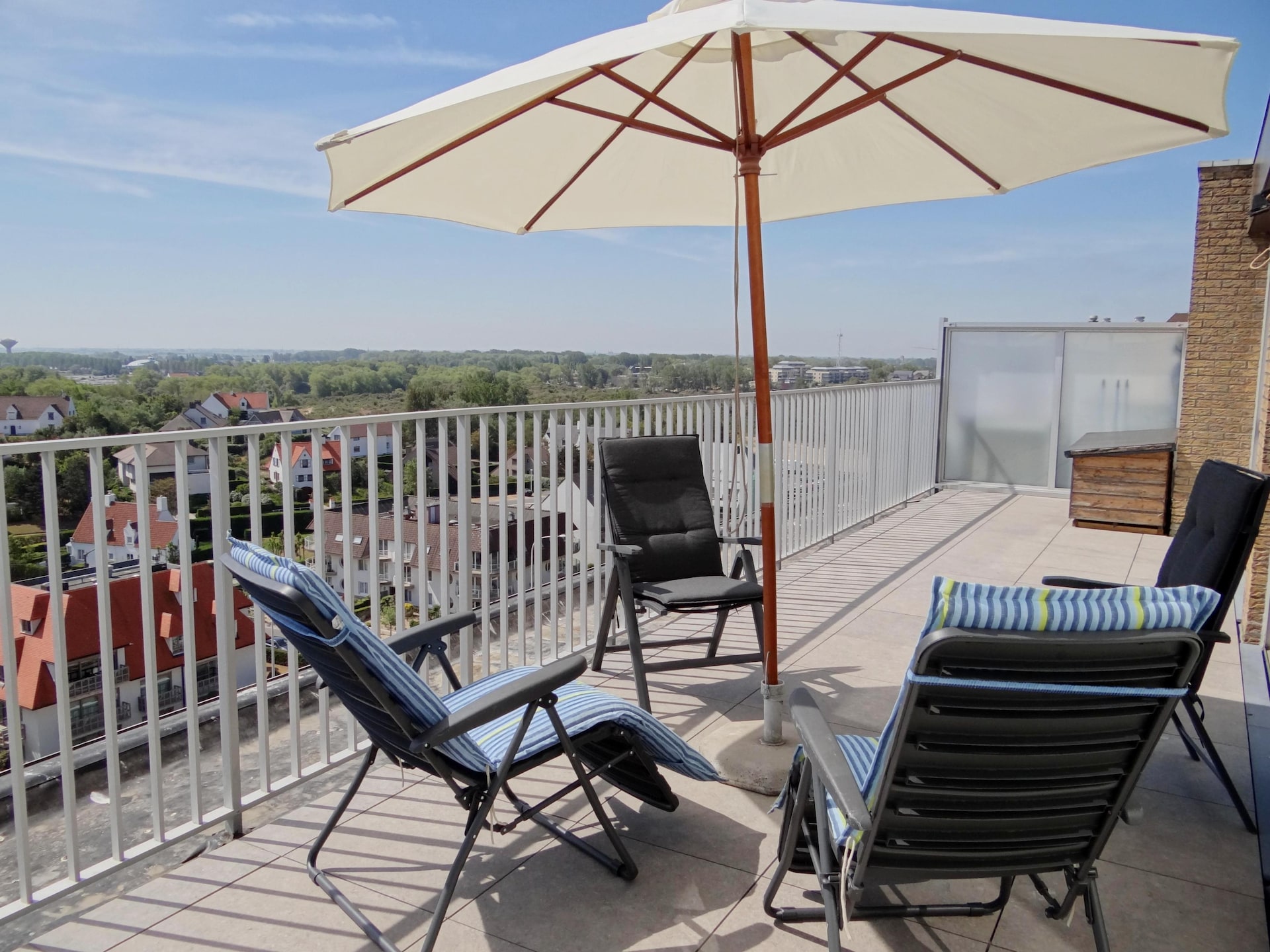4-persoons appartement met zeezicht aan de zeewering in Nieuwpoort · 55 m² - foto 4