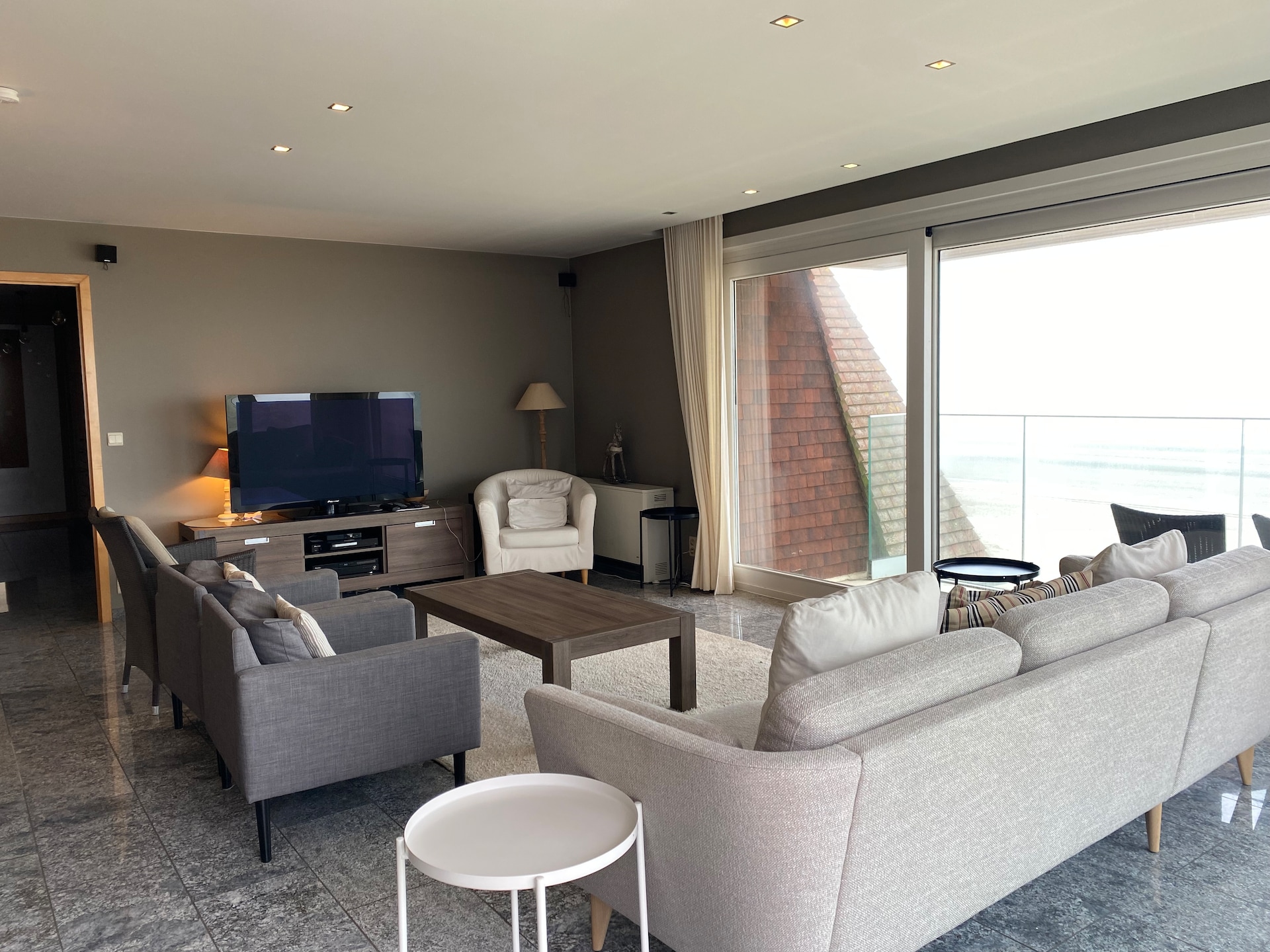 8-persoons hoekappartement met zeezicht aan de zeewering in Nieuwpoort - foto 7