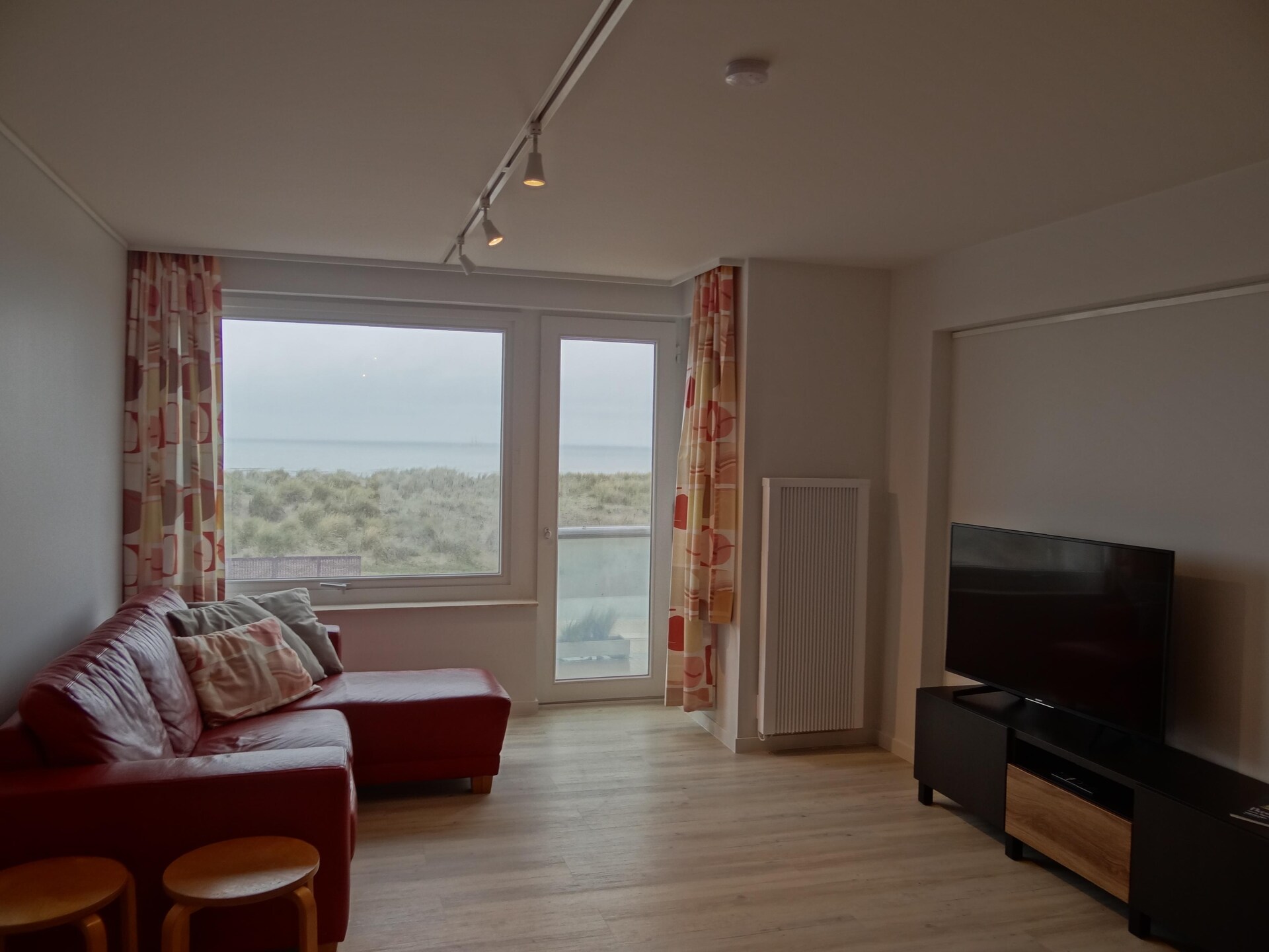 Modern appartement met 2 slaapkamers en zeezicht op de zeewering van Nieuwpoort - foto 1