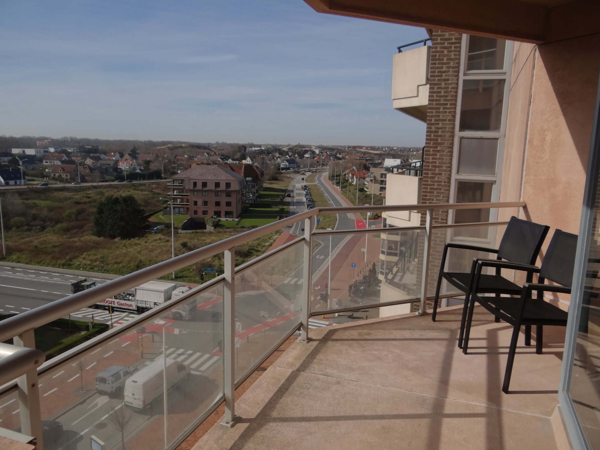 Zeezichtappartement met 2 slaapkamers aan de Nieuwpoortse dijk - foto 9