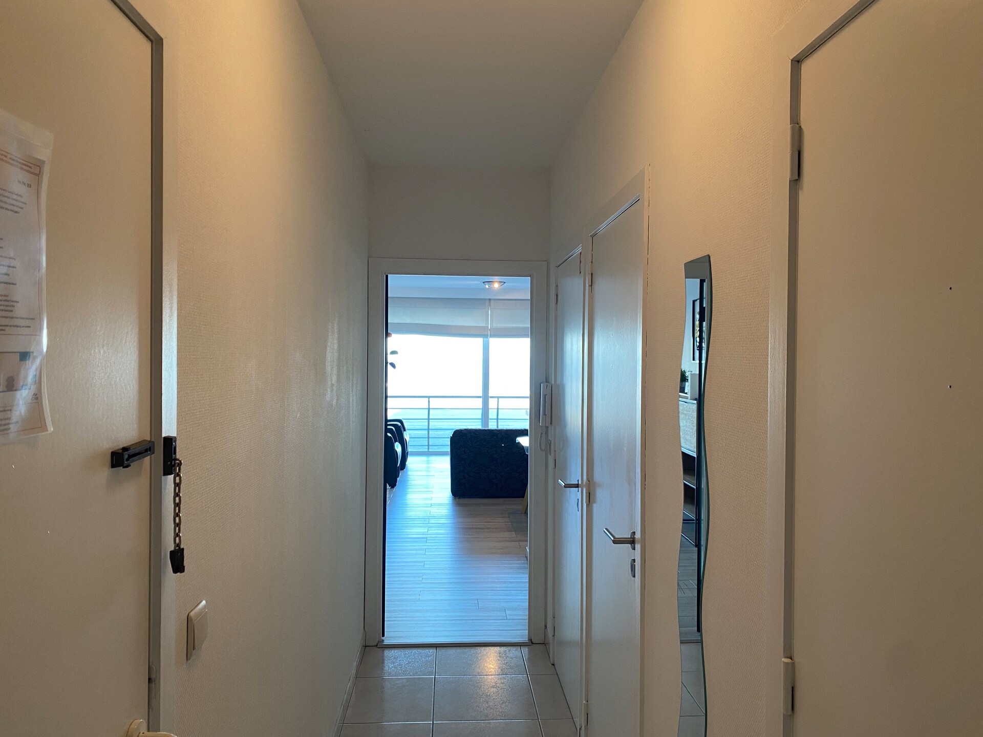 Appartement op de zeedijk met zeezicht en vlakbij het strand - foto 7