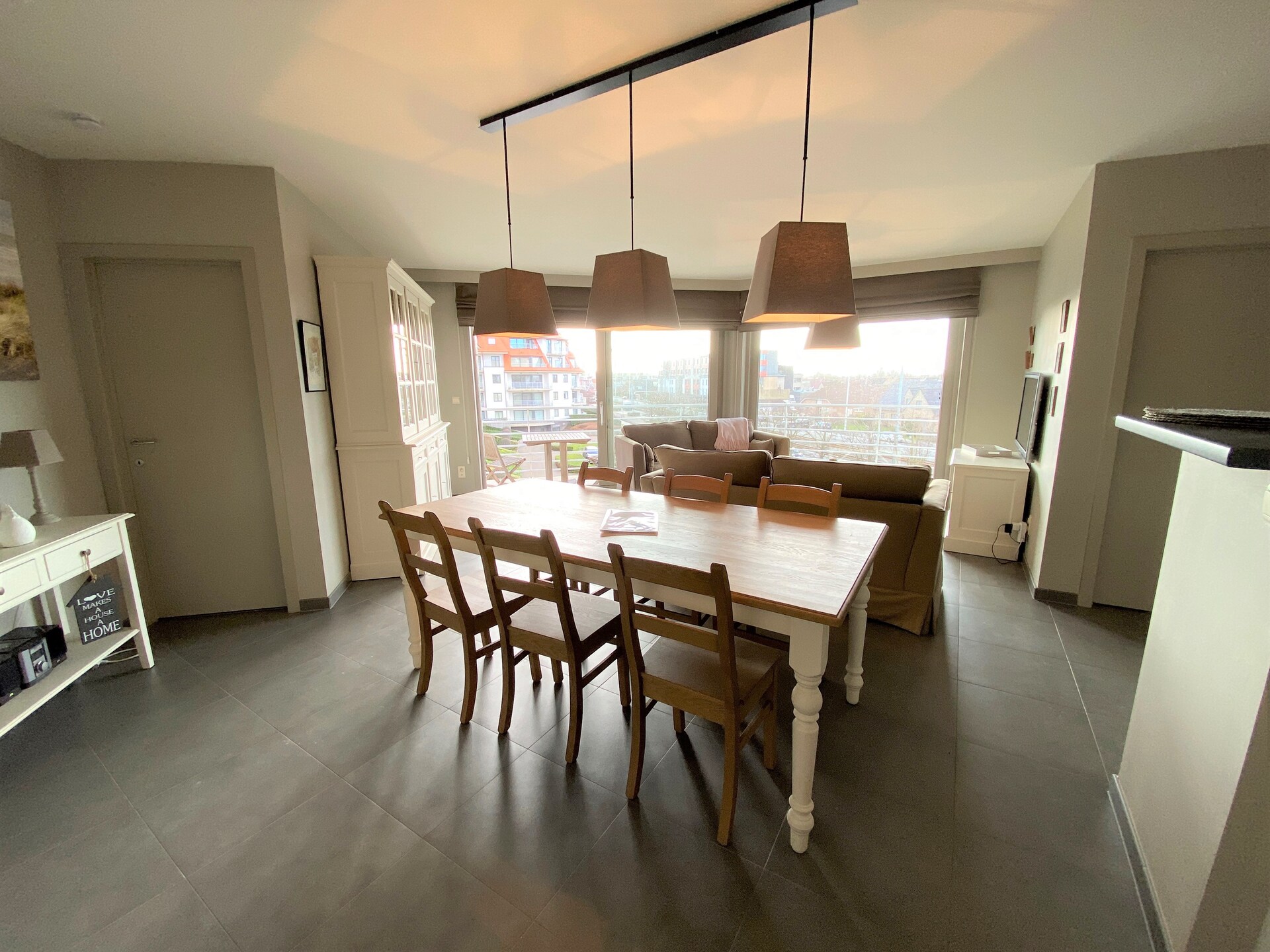 Zonnig appartement aan golfbaan in hartje Nieuwpoort met 2 slaapkamers - foto 2