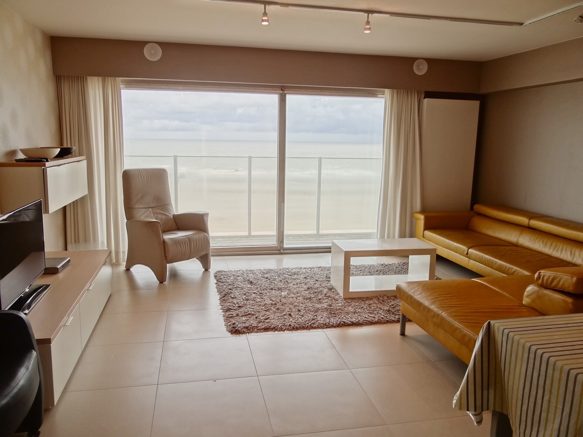 6-persoons appartement aan de zeedijk in Nieuwpoort - foto 1