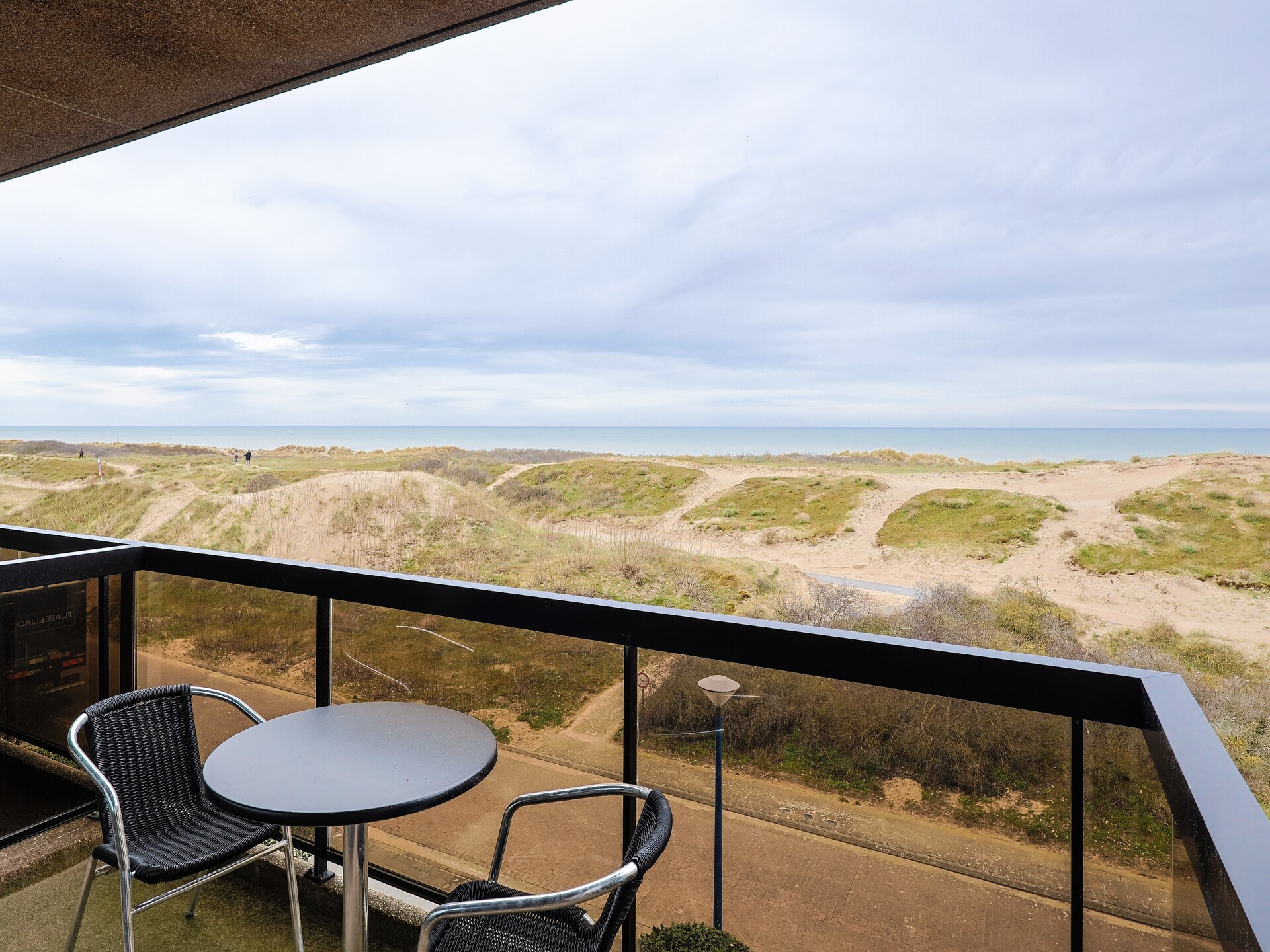 Knus appartement op 2e verdieping met balkon, vlakbij strand en golfbaan - foto 4