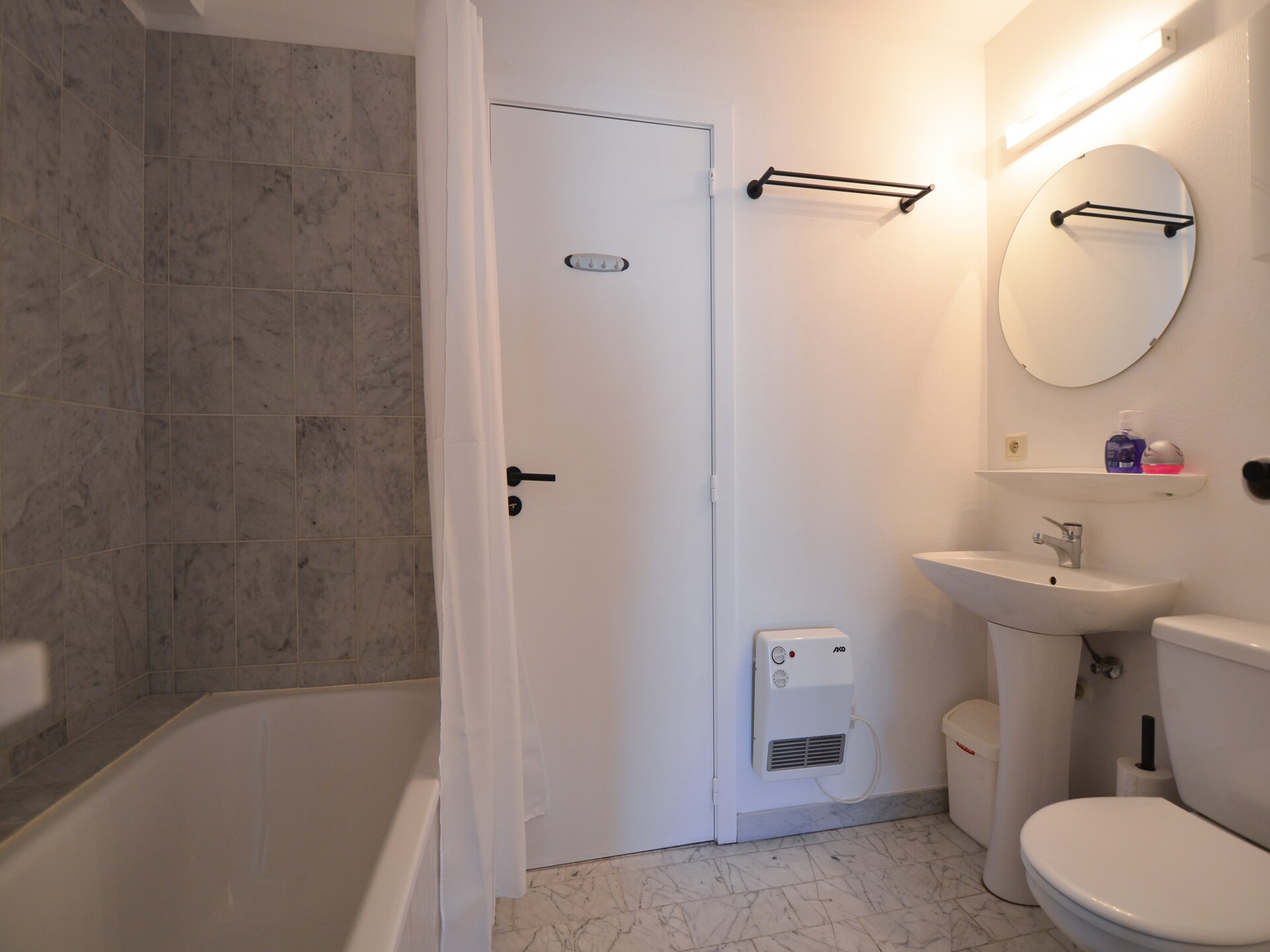 Gerenoveerd appartement op 50m van strand met zeezicht in Oostduinkerke - foto 13