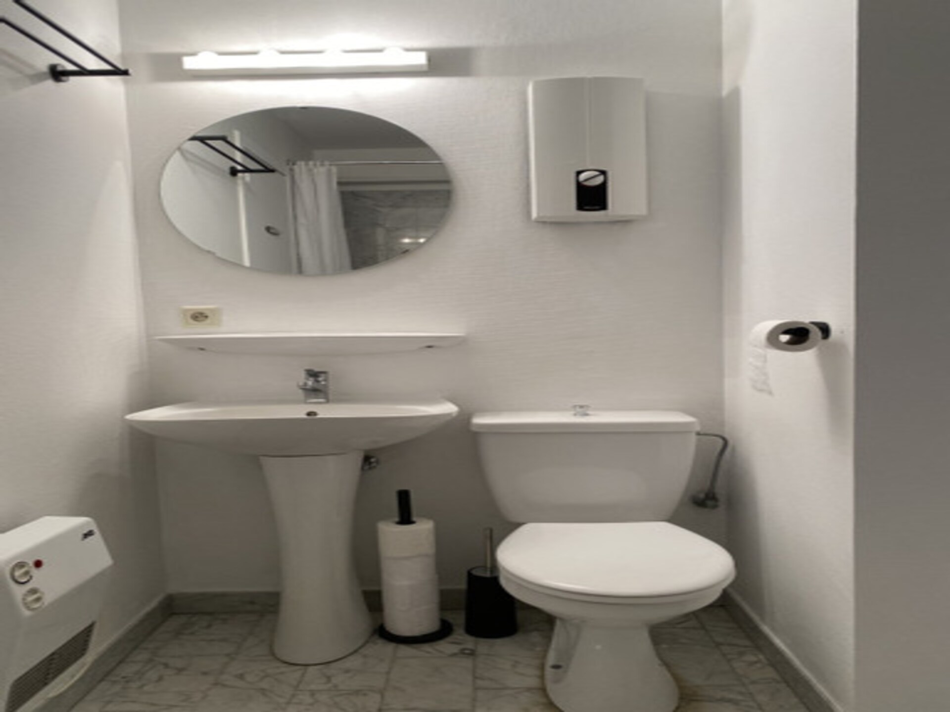 Gerenoveerd appartement op 50m van strand met zeezicht in Oostduinkerke - foto 14