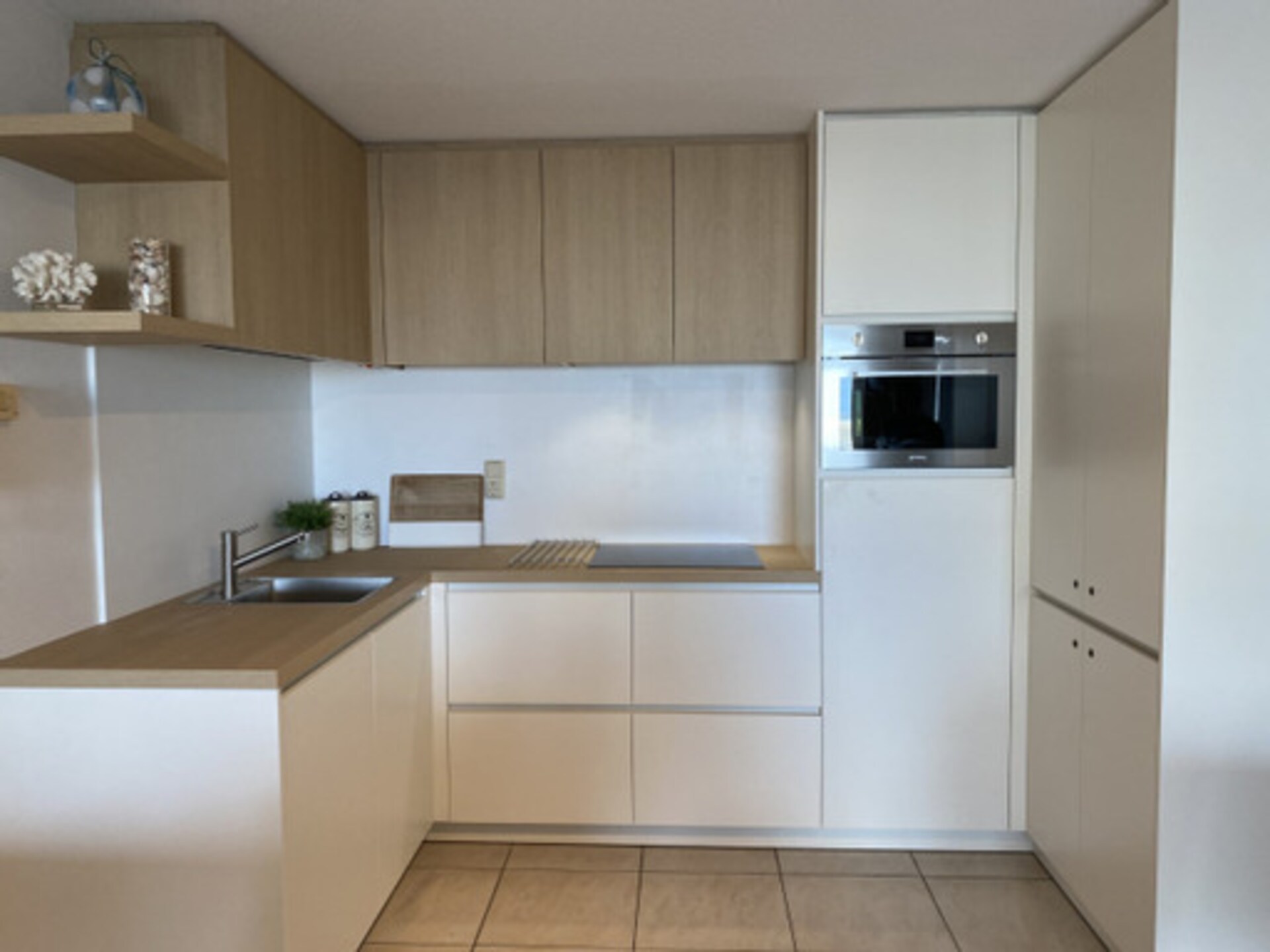 Gerenoveerd appartement op 50m van strand met zeezicht in Oostduinkerke - foto 3