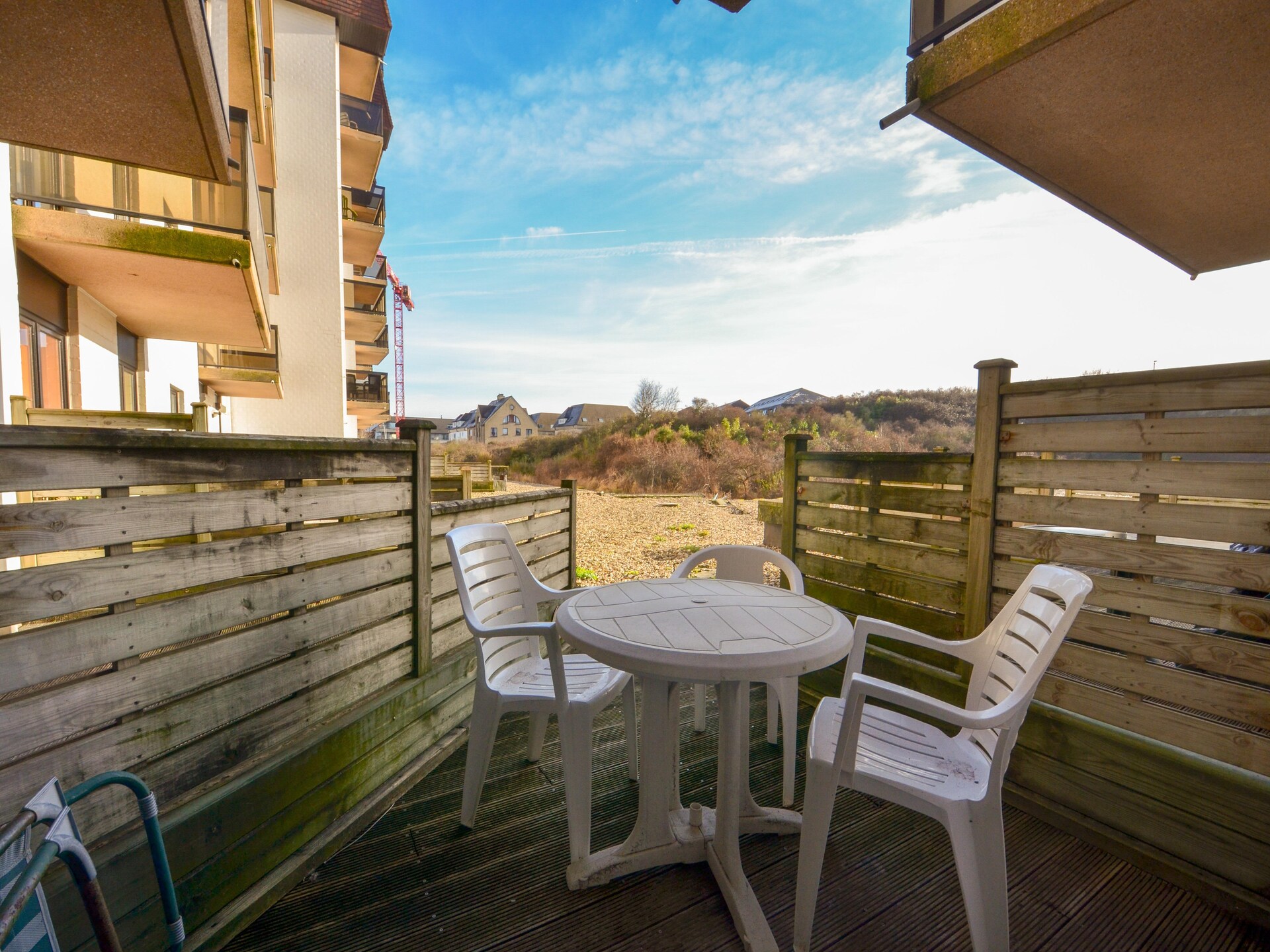 Licht appartement met zonneterras op loopafstand van strand en duinen - foto 5