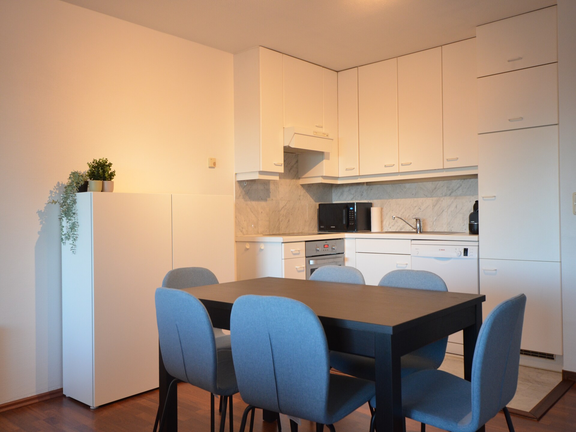 Licht appartement met zijdelings zeezicht en terras in Oostduinkerke - foto 2