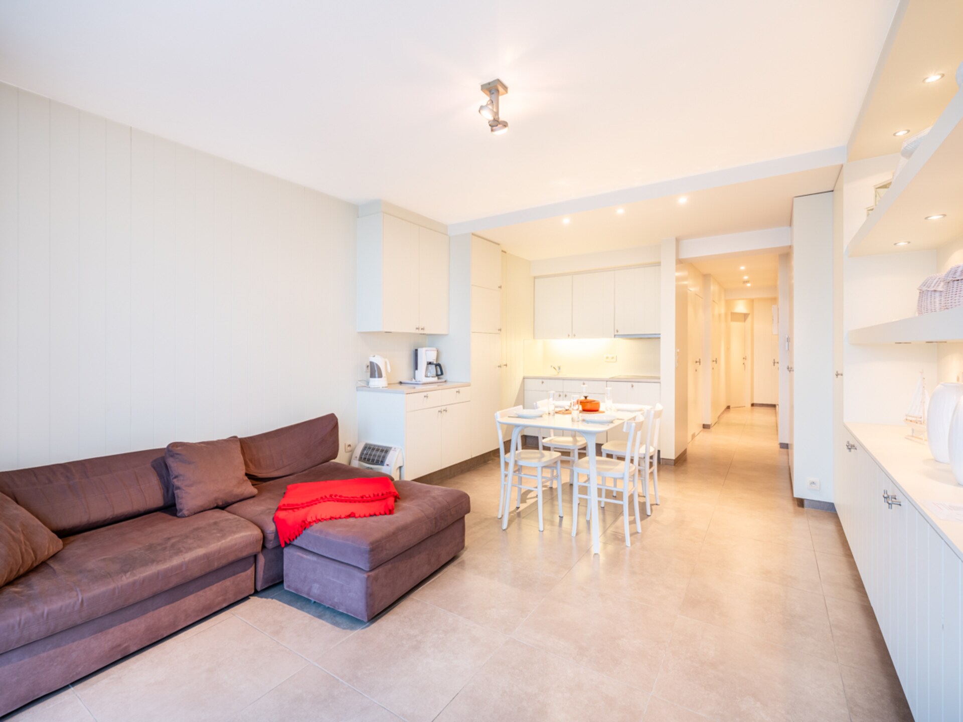 Licht appartement met zeezicht en privégarage in Oostduinkerke - foto 3