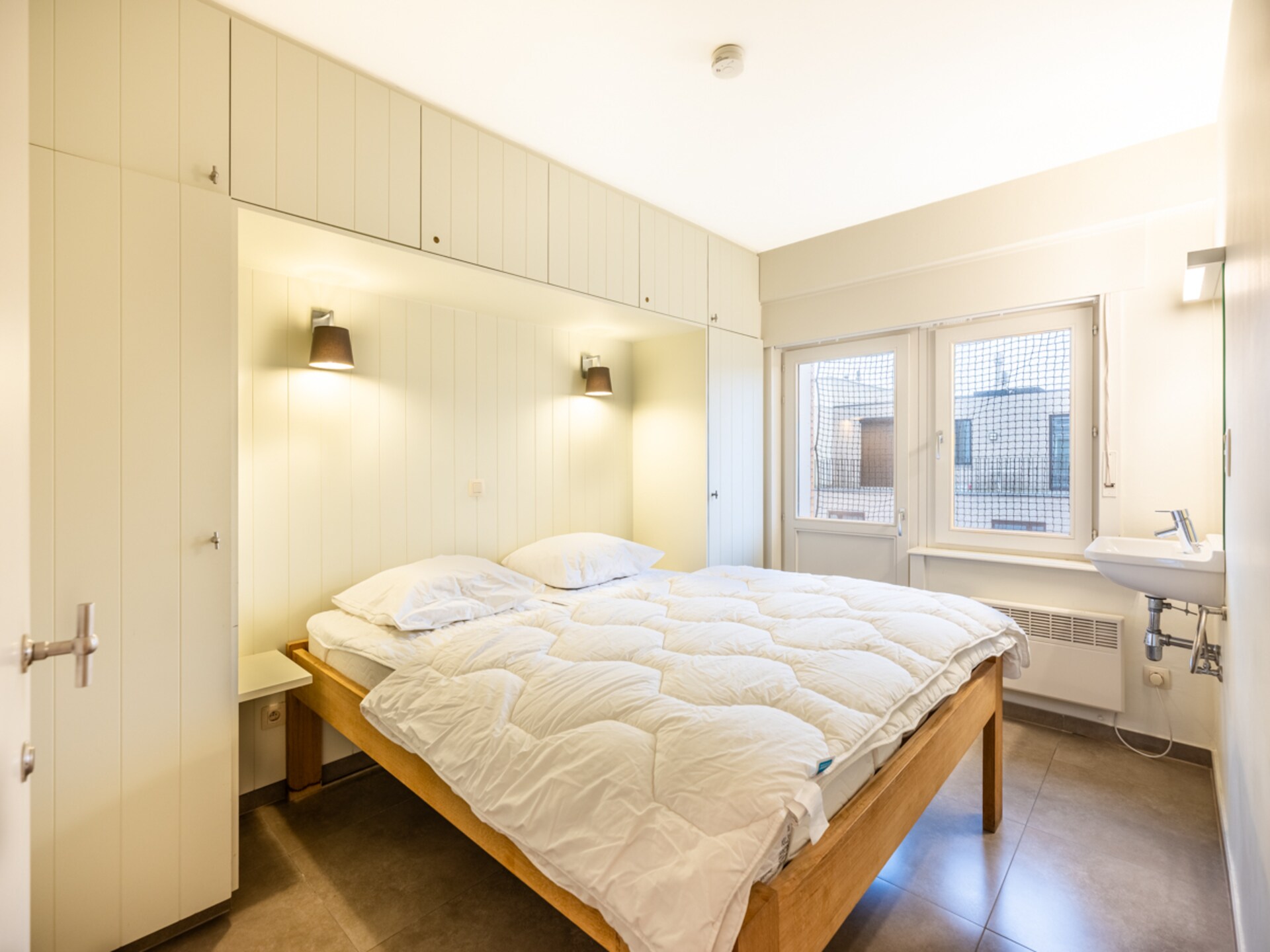 Licht appartement met zeezicht en privégarage in Oostduinkerke - foto 5