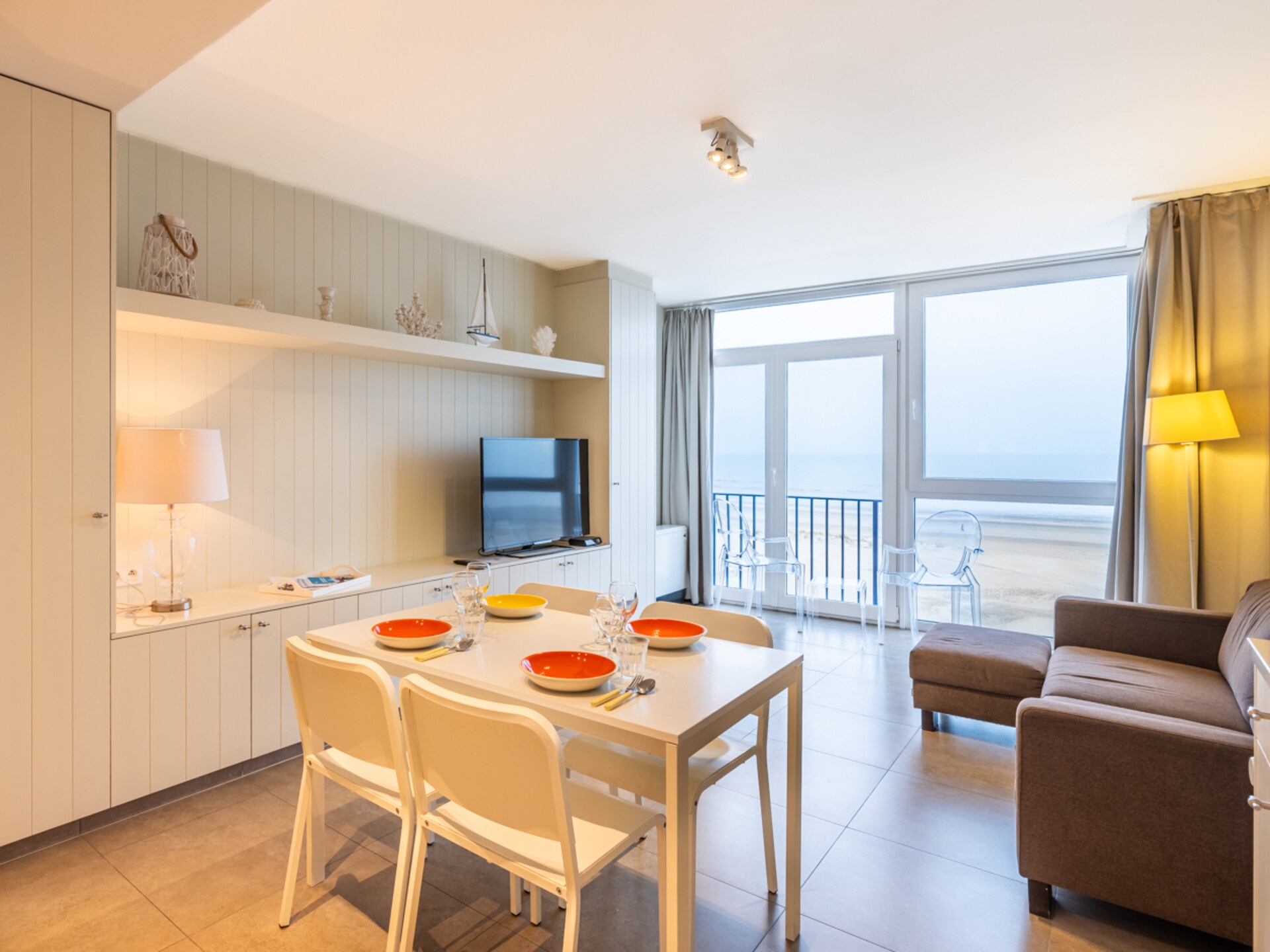 Licht appartement met zeezicht en zwembad op 50m van het strand - foto 8