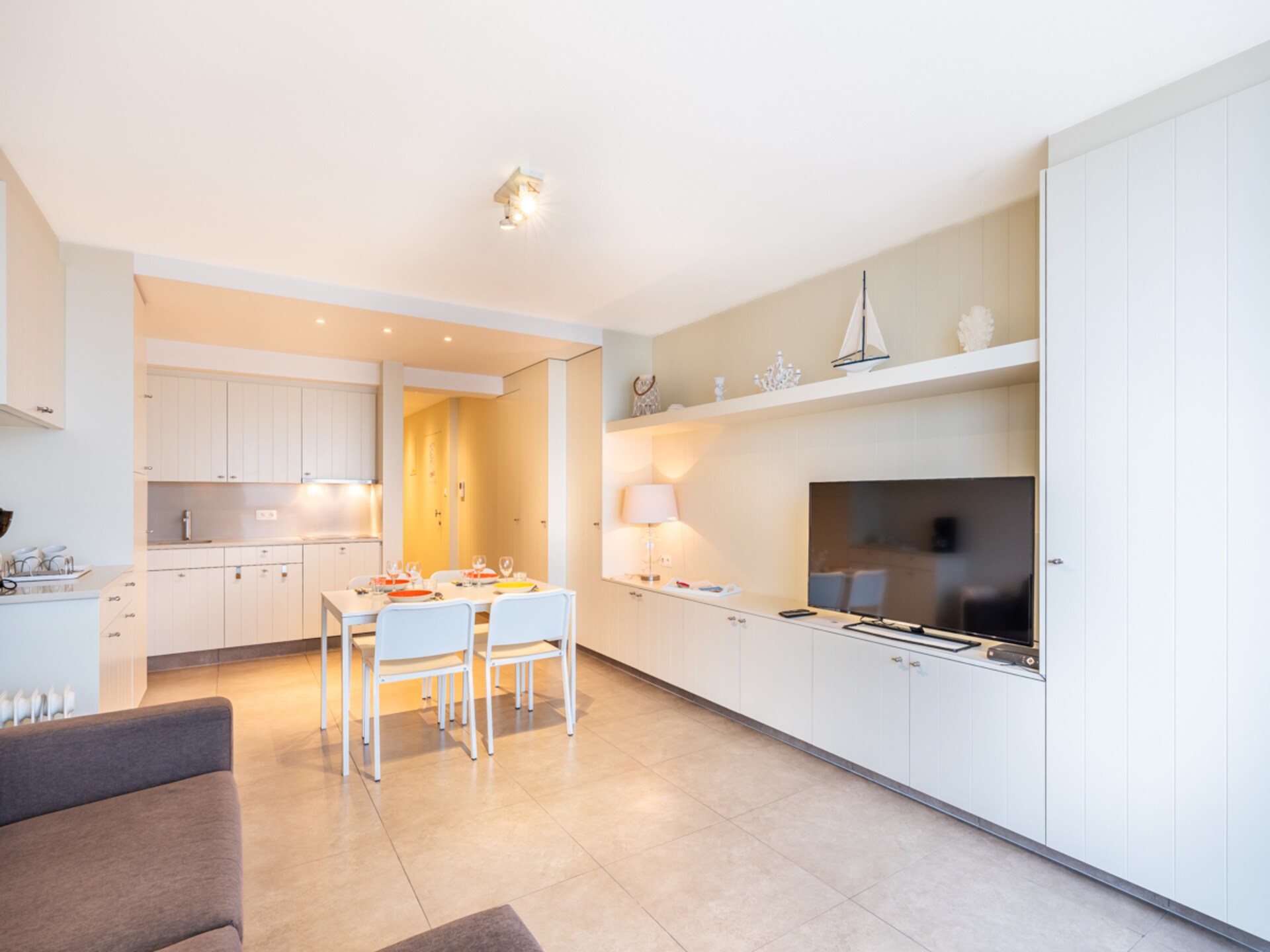 Licht appartement met zeezicht en zwembad op 50m van het strand - foto 10