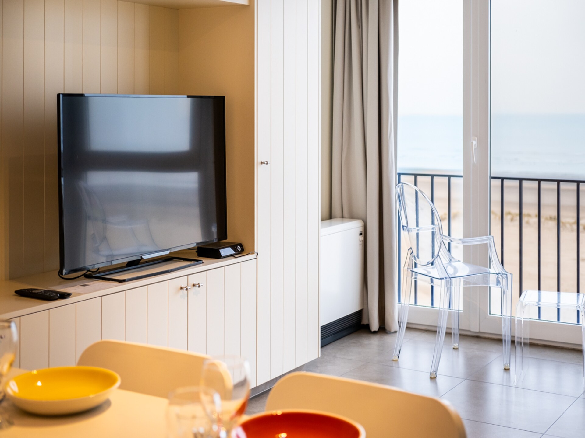 Licht appartement met zeezicht en zwembad op 50m van het strand - foto 7