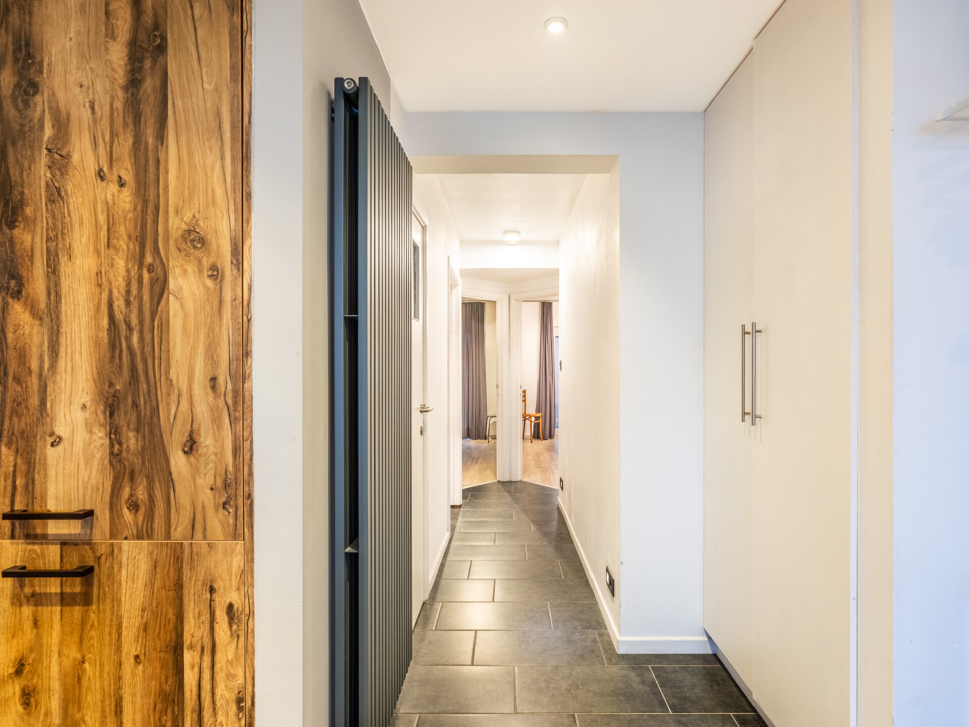 Zonovergoten appartement met uniek zeezicht op de zeewering van Oostduinkerke - foto 12