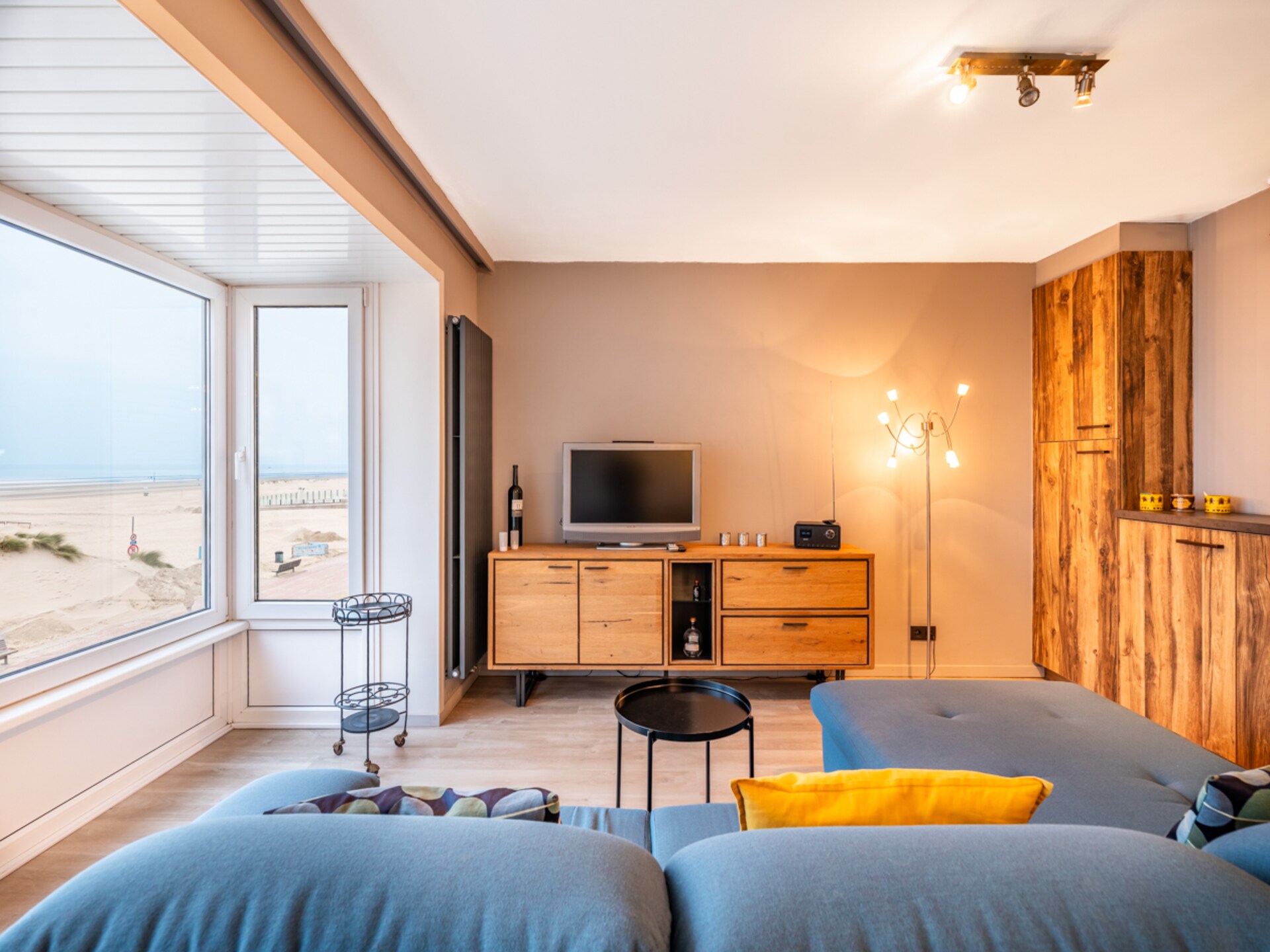 Zonovergoten appartement met uniek zeezicht op de zeewering van Oostduinkerke - foto 7