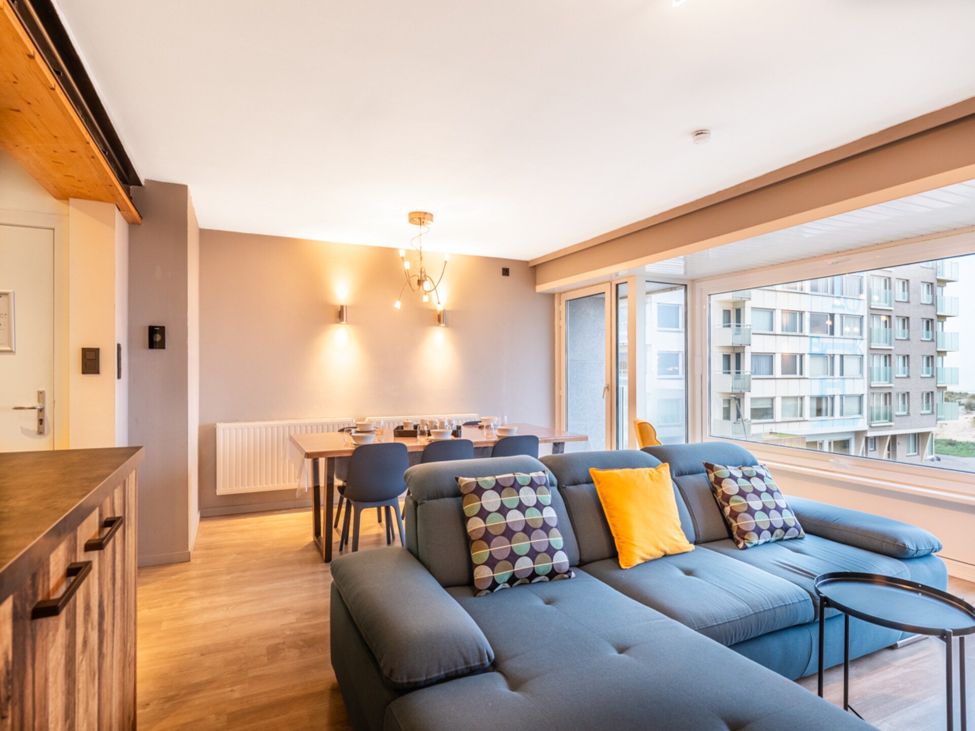 Zonovergoten appartement met uniek zeezicht op de zeewering van Oostduinkerke - foto 8