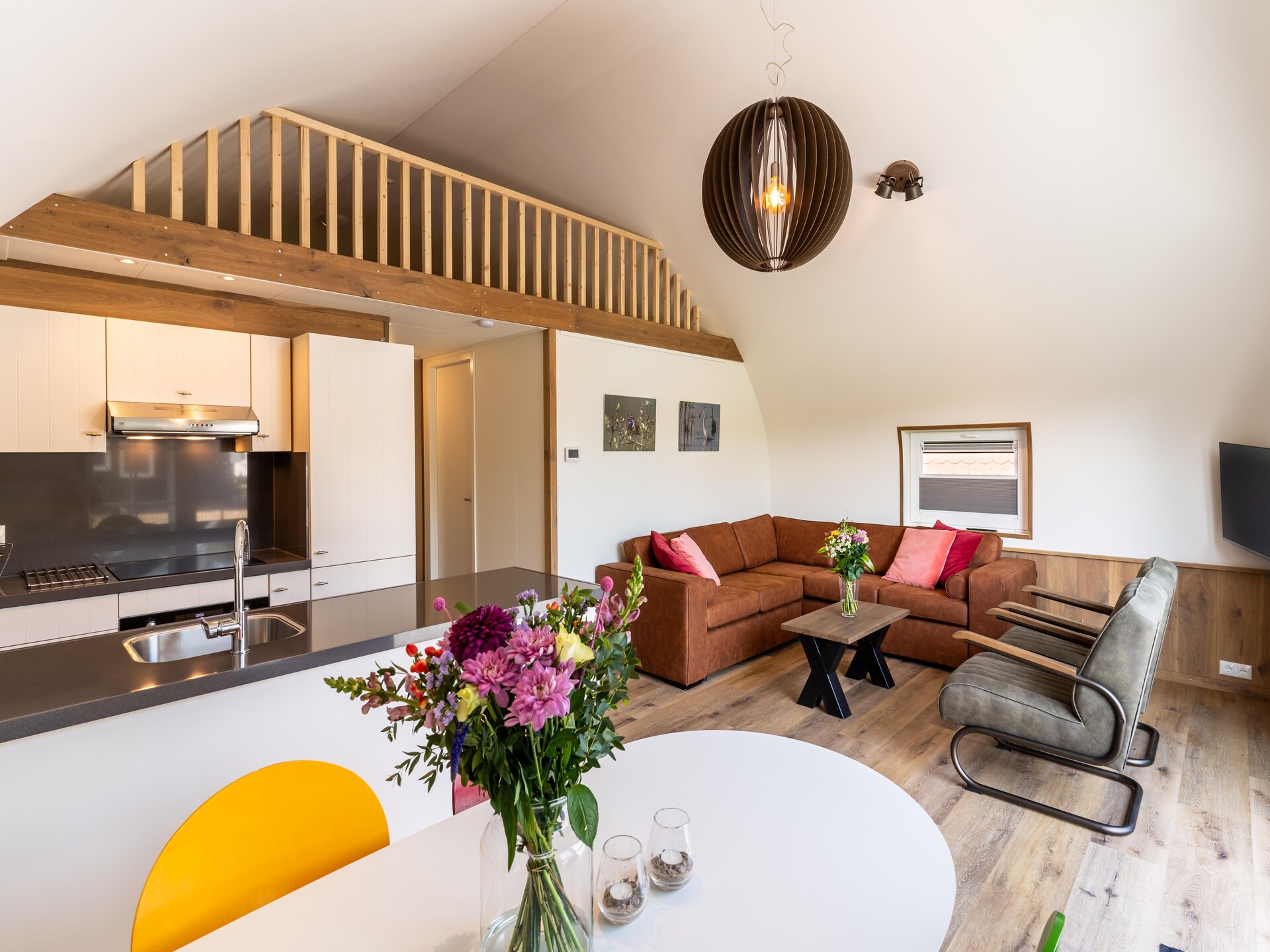 Modern landhuis 't Landgoed Baars 1 aan de vijver, voor 6 personen - foto 2
