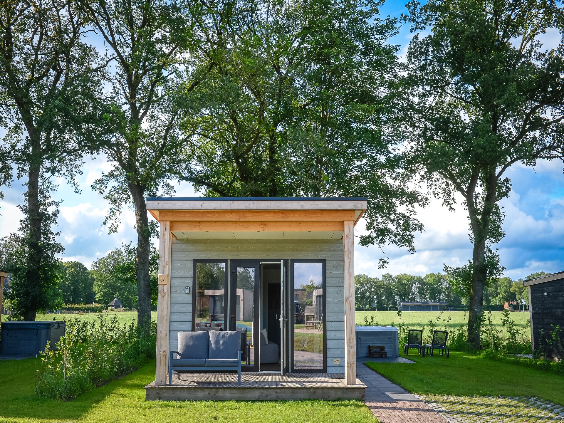Luxe landhuis in Rijssen met buitenjacuzzi en sauna - foto 5