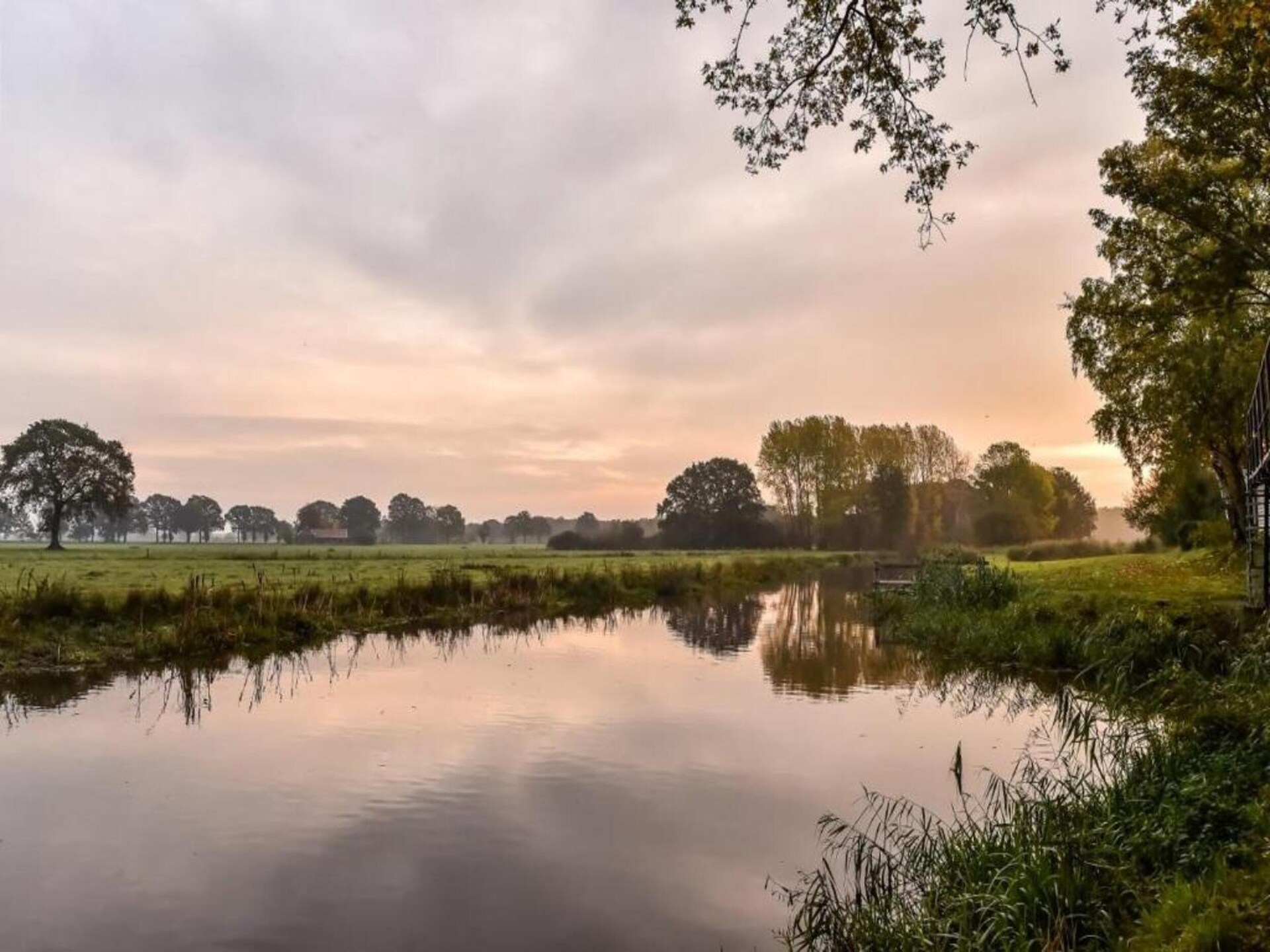 Luxe landhuis in Rijssen met buitenjacuzzi en sauna - foto 35