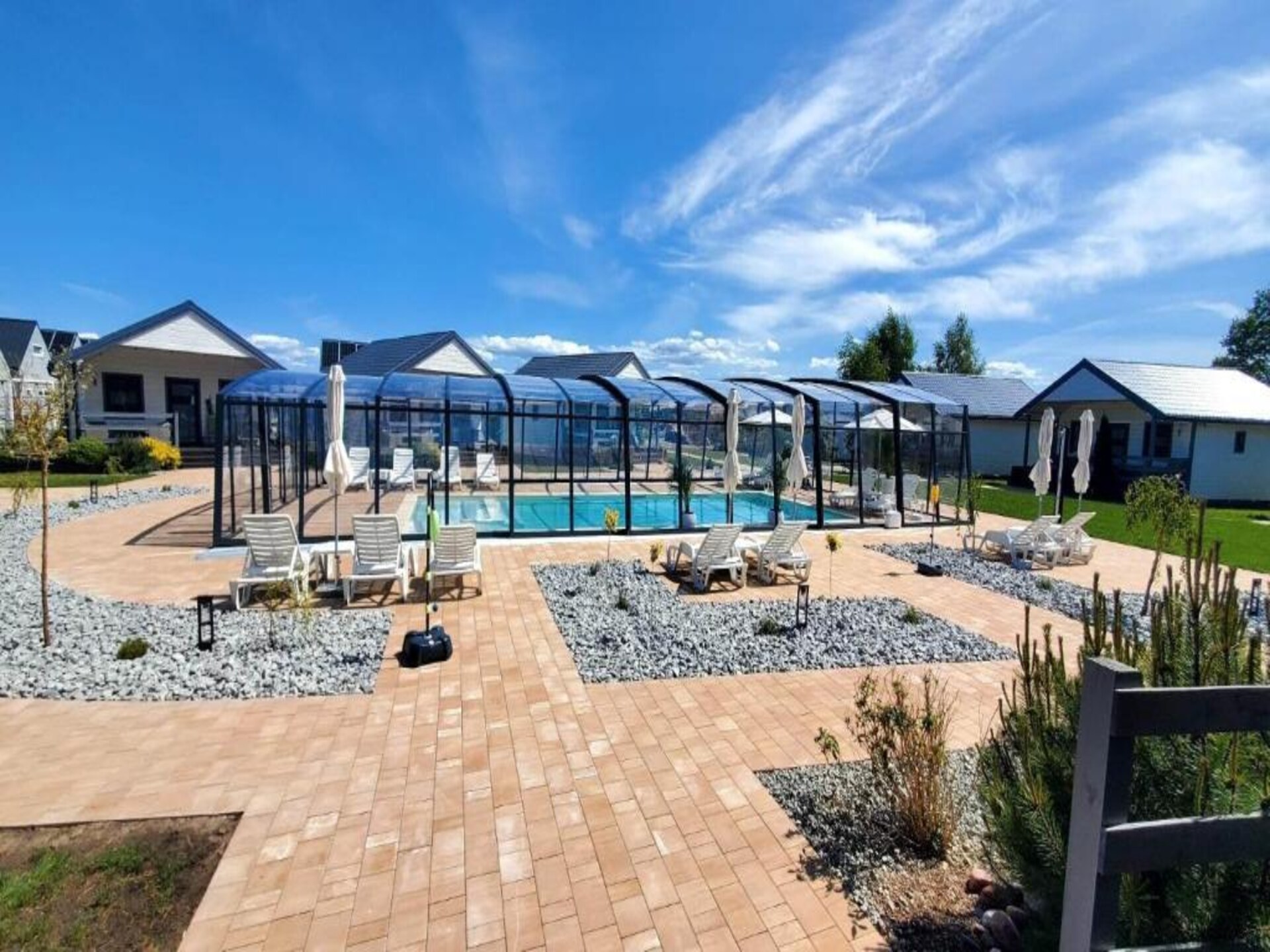 Comfortabel vakantiehuis bij de vijver op 10 minuten van de zee in Jarosławiec - foto 15