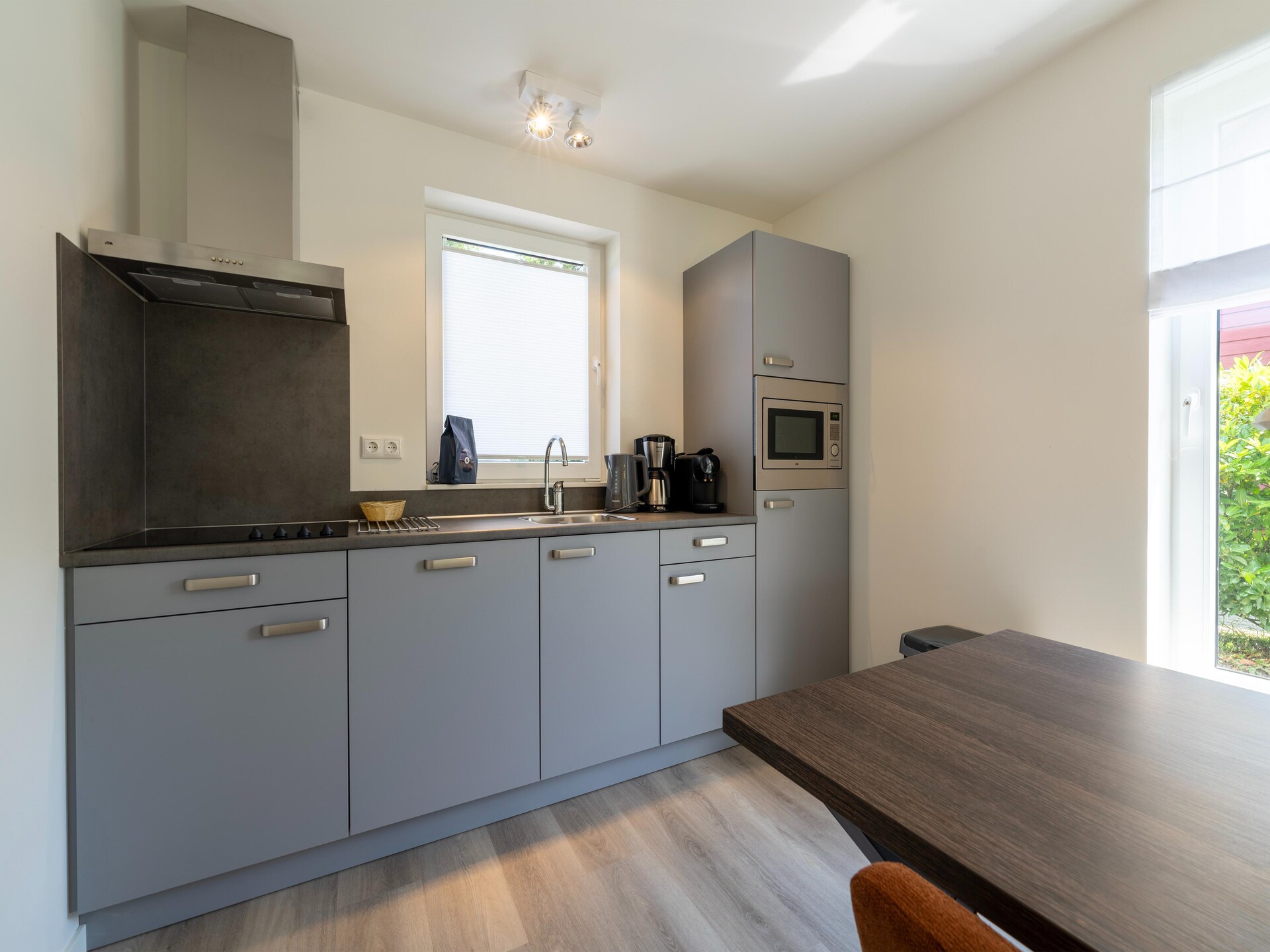 Vrijstaand vakantiehuis aan het meer met sauna, 150m van strand - foto 11