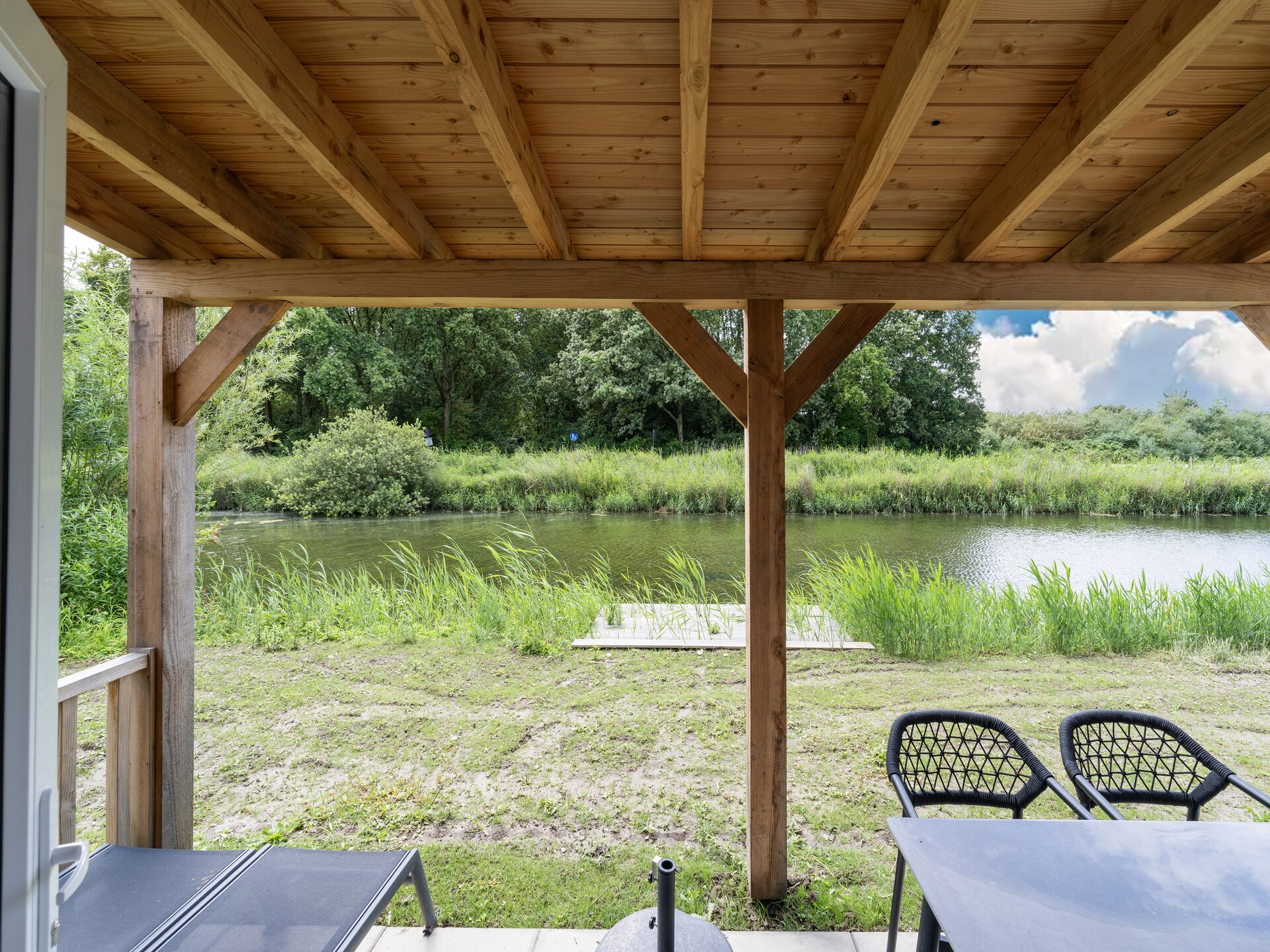 Vrijstaand vakantiehuis aan het meer met sauna, 150m van strand - foto 34