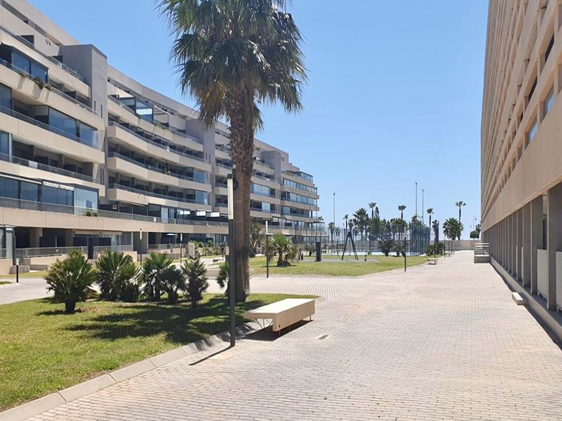 Mirador Playa Serena III: Modern appartement met zeezicht en privéterras - foto 1