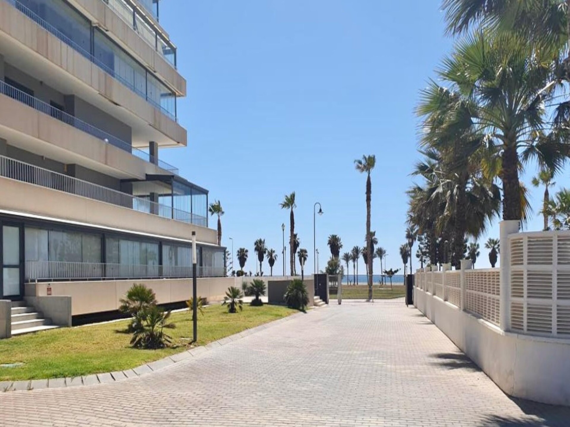 Mirador Playa Serena III: Modern appartement met zeezicht en privéterras - foto 31