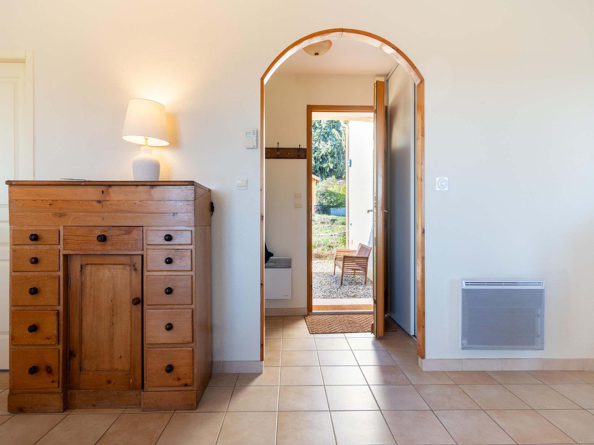 Ruim vakantiehuis met zoutwaterzwembad en uitzicht op de Pyreneeën - foto 24