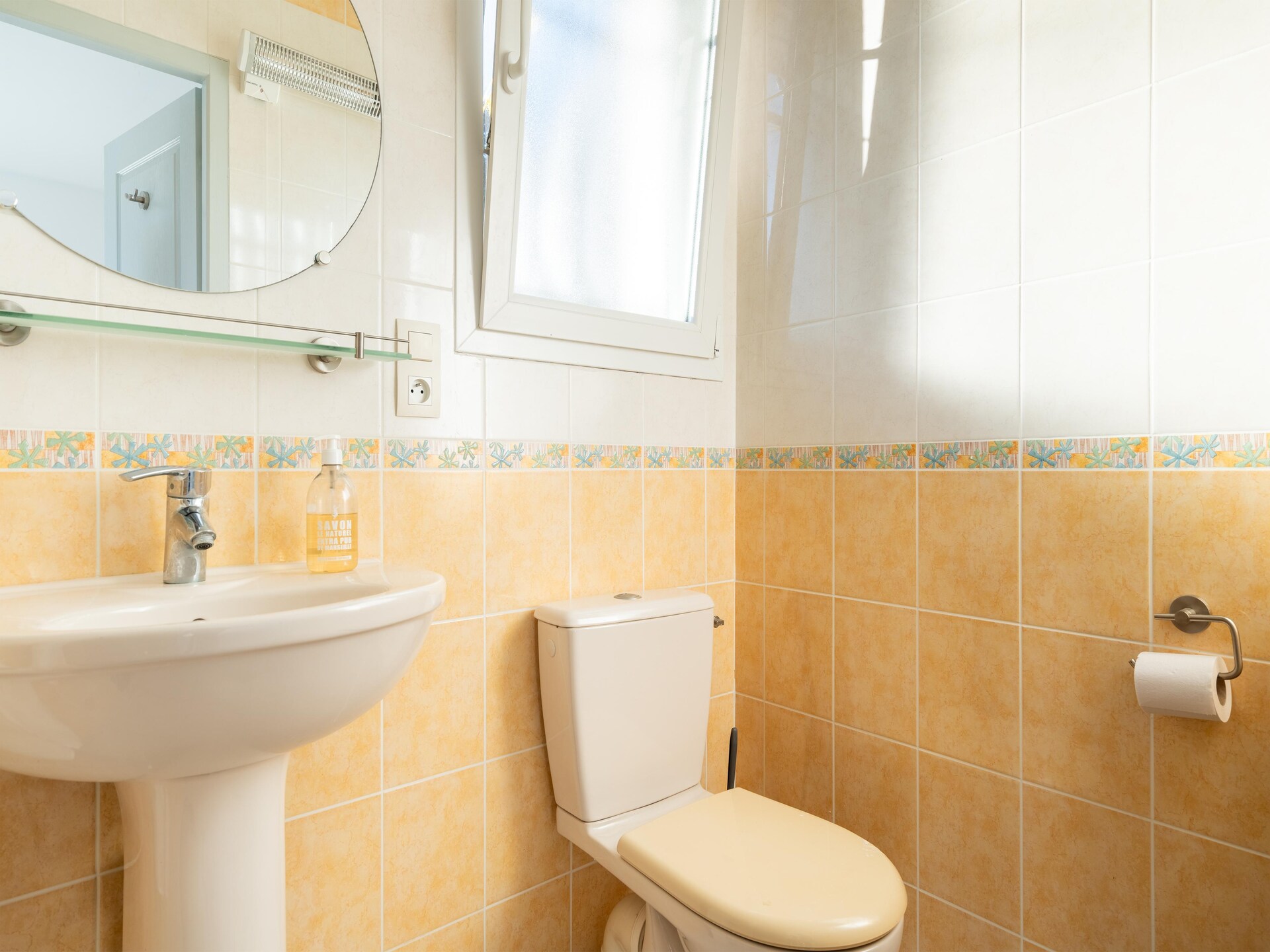 Ruim vakantiehuis met zoutwaterzwembad en uitzicht op de Pyreneeën - foto 29