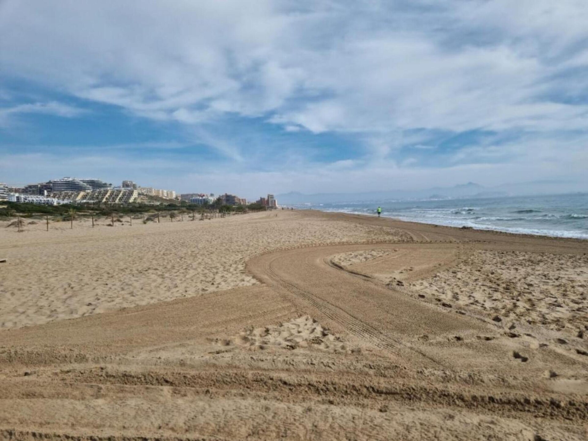 Zonovergoten villa met privézwembad nabij Carabassi strand - foto 38